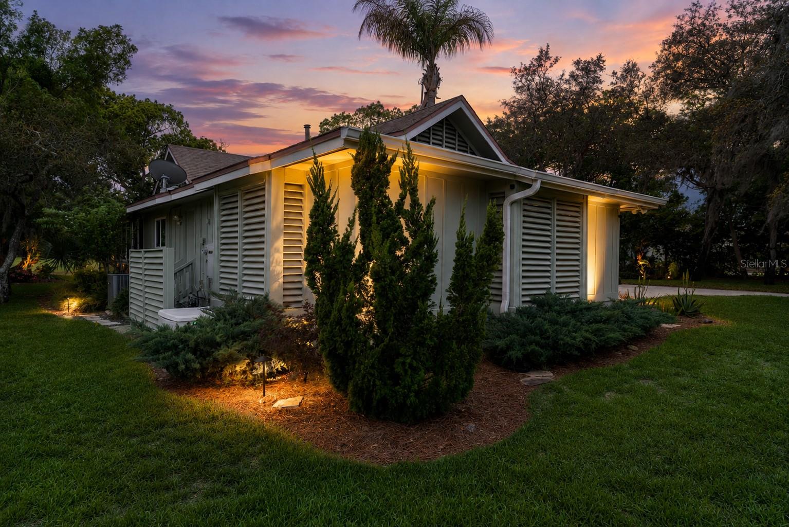550 BOTTLEBRUSH CT — photo 7