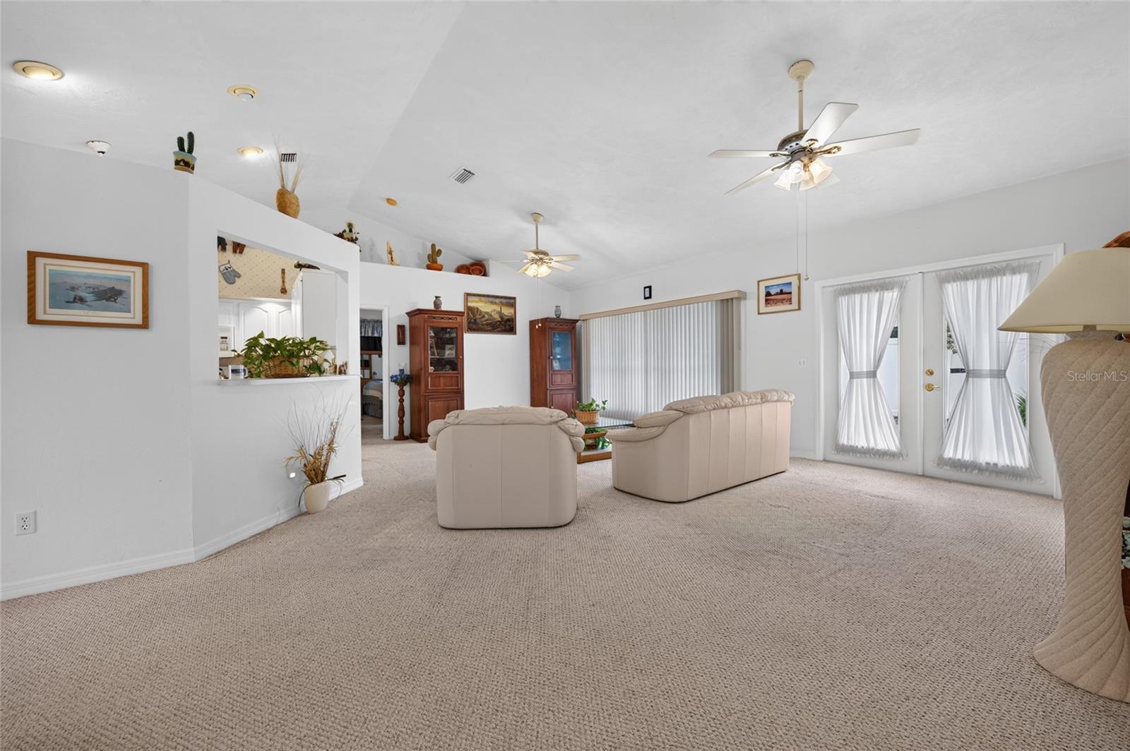 1004 STAGGERBUSH PL — photo 12