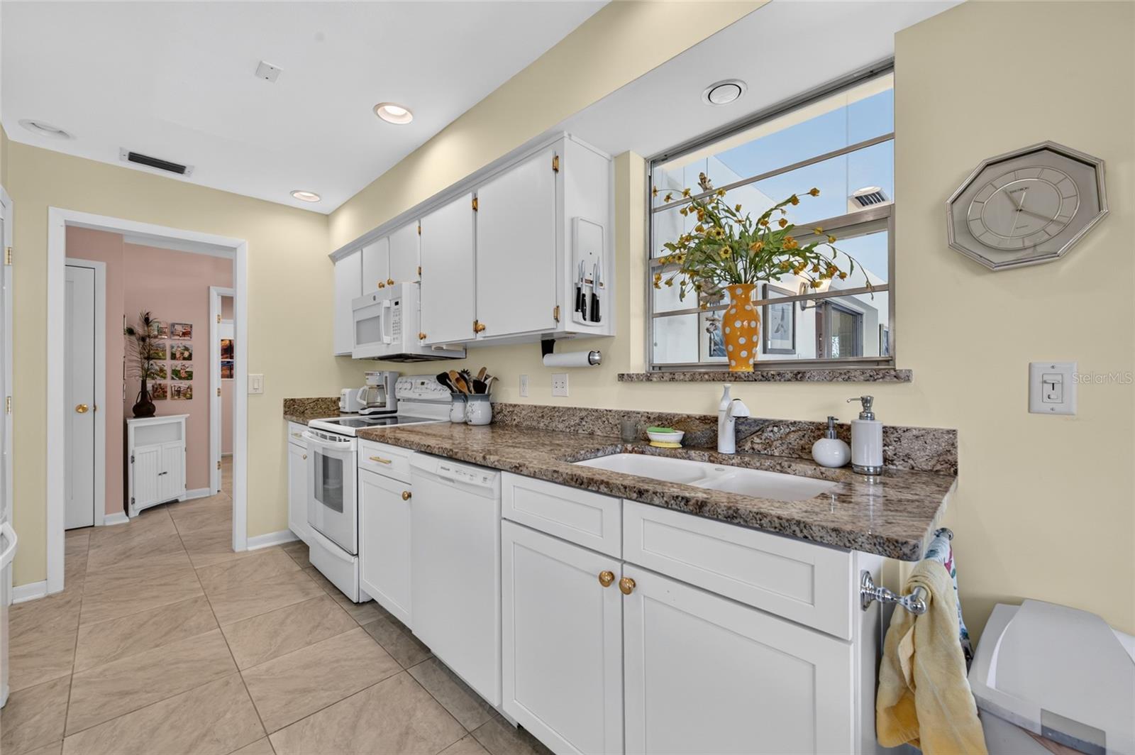 802 SANDWEDGE DR — photo 11