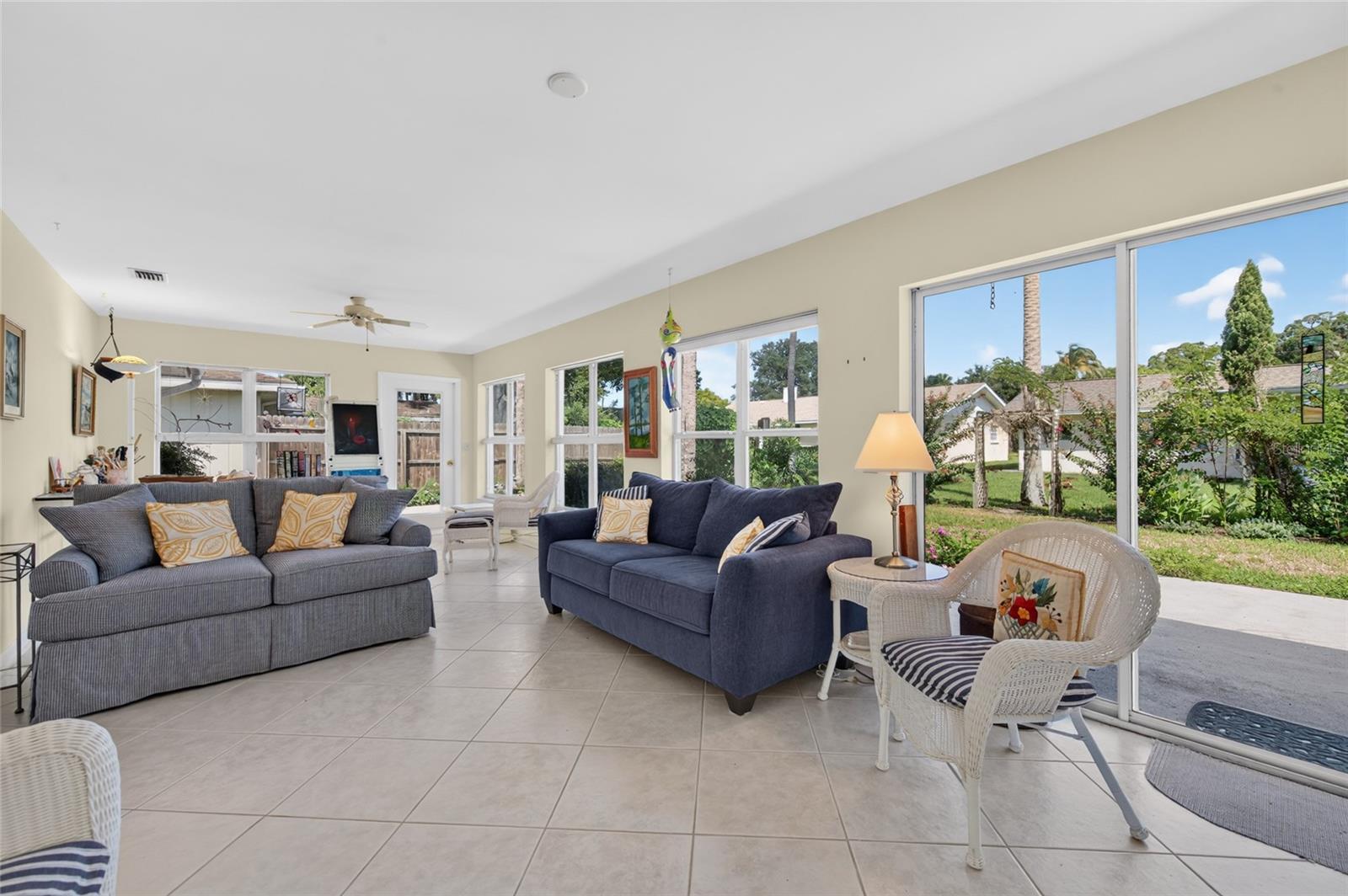 802 SANDWEDGE DR — photo 9