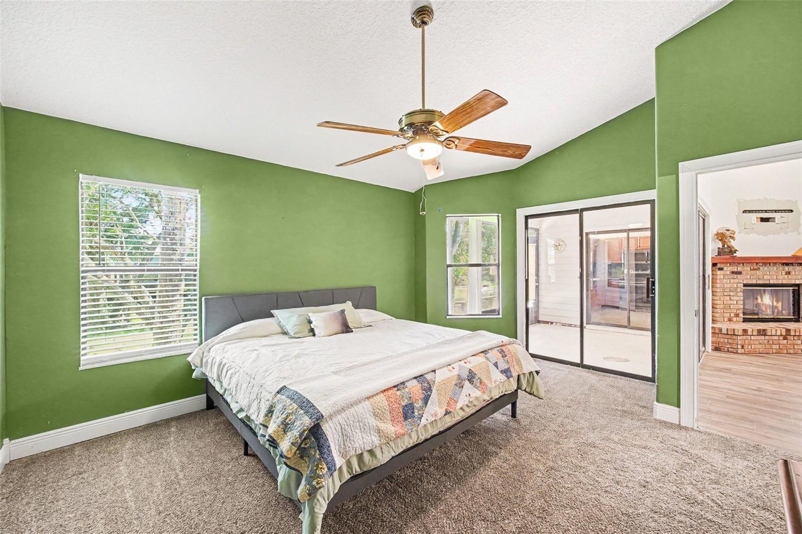 748 PINE SHORES CIR — photo 8
