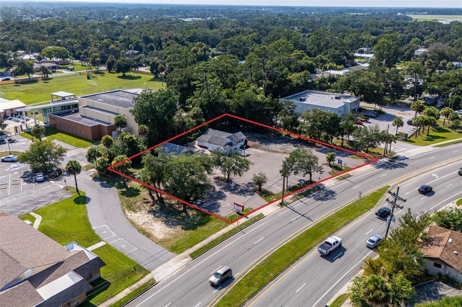 1042 N DIXIE FWY