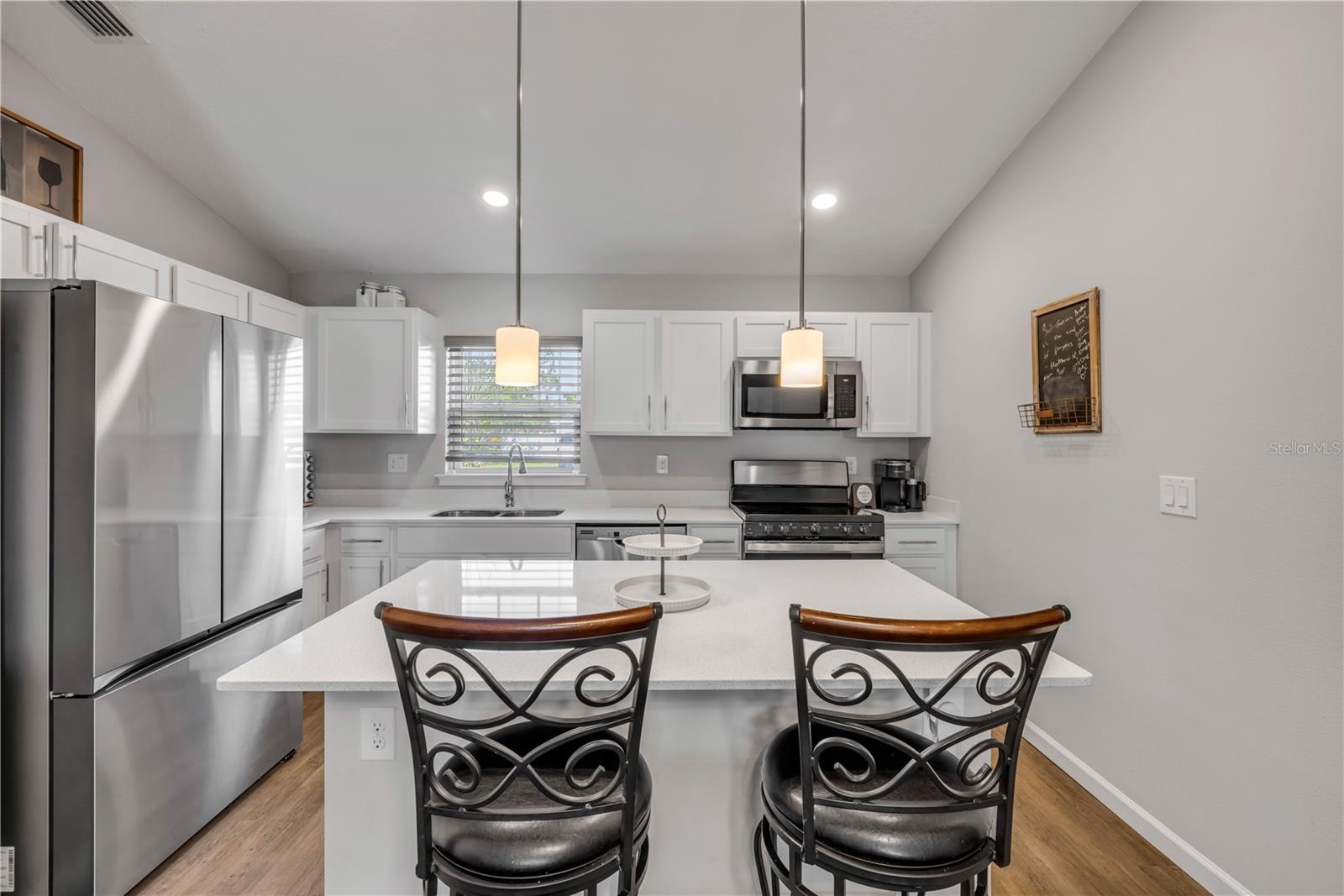 29 ROCKING HORSE DR — photo 2
