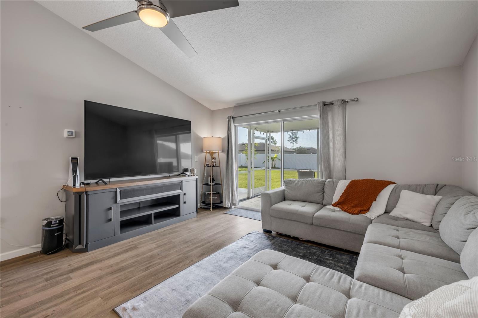 29 ROCKING HORSE DR — photo 11