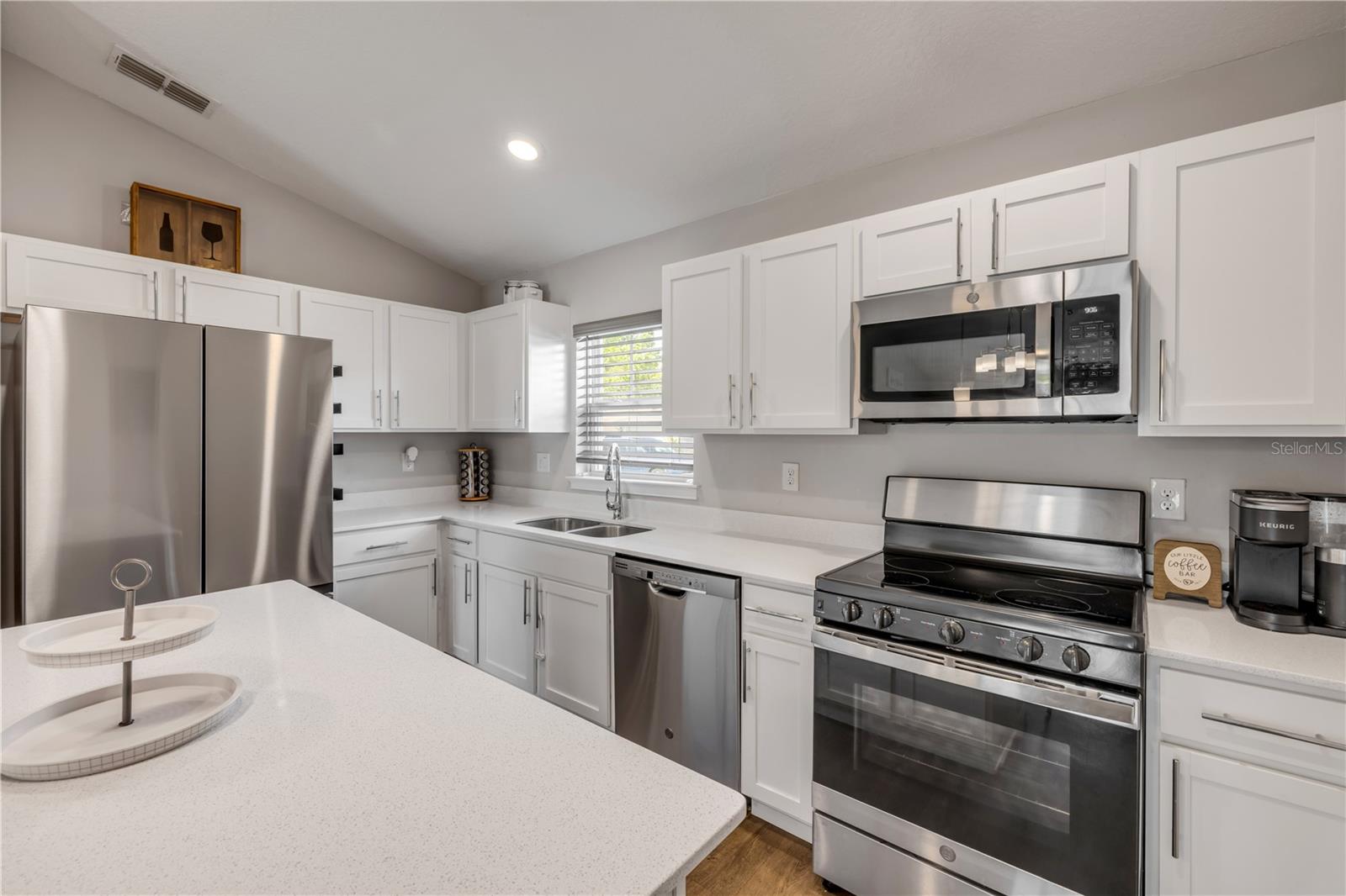 29 ROCKING HORSE DR — photo 5