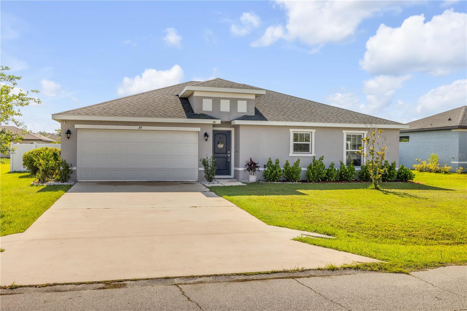29 ROCKING HORSE DR