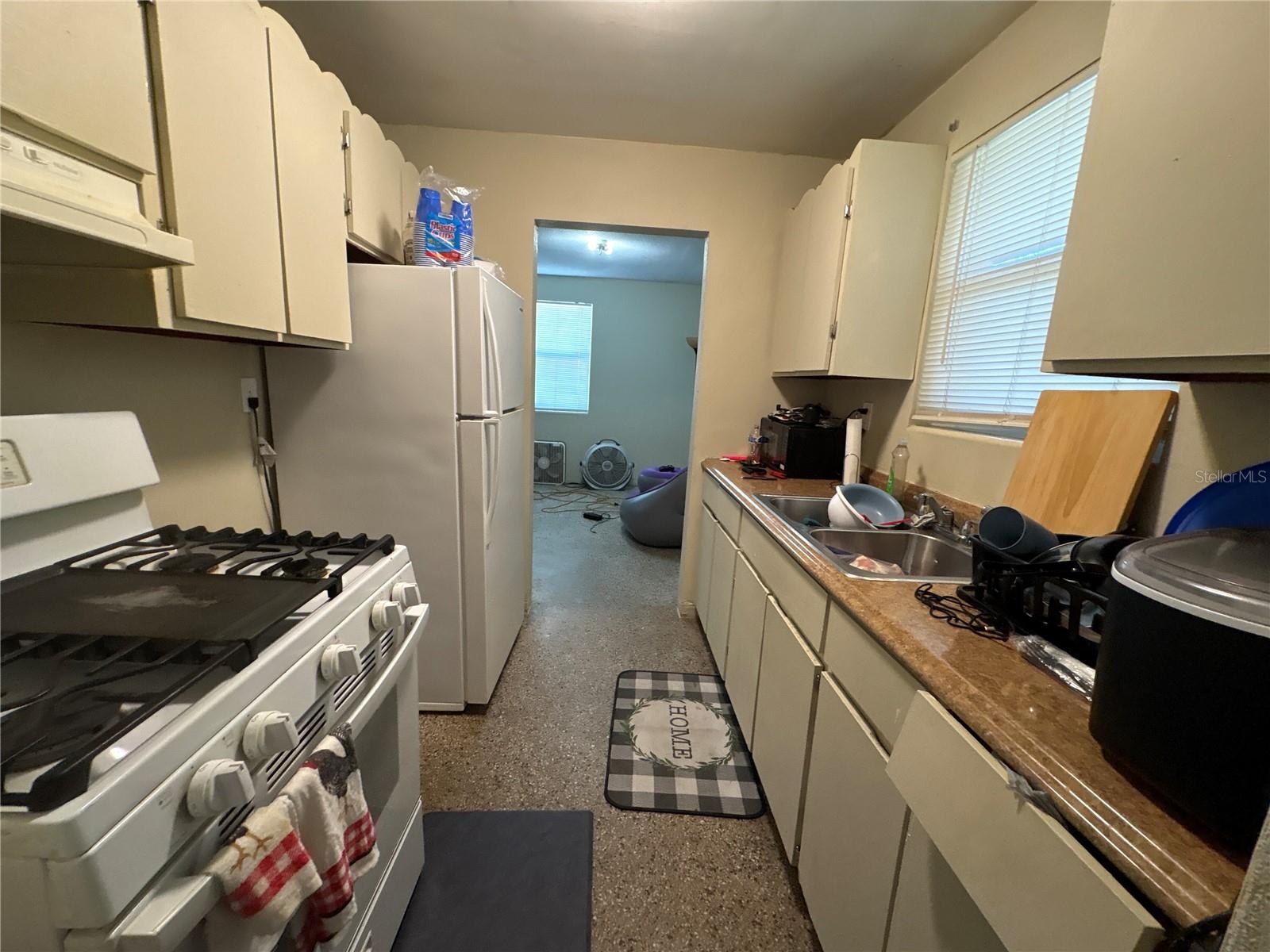 532 S CAROLINE ST — photo 4