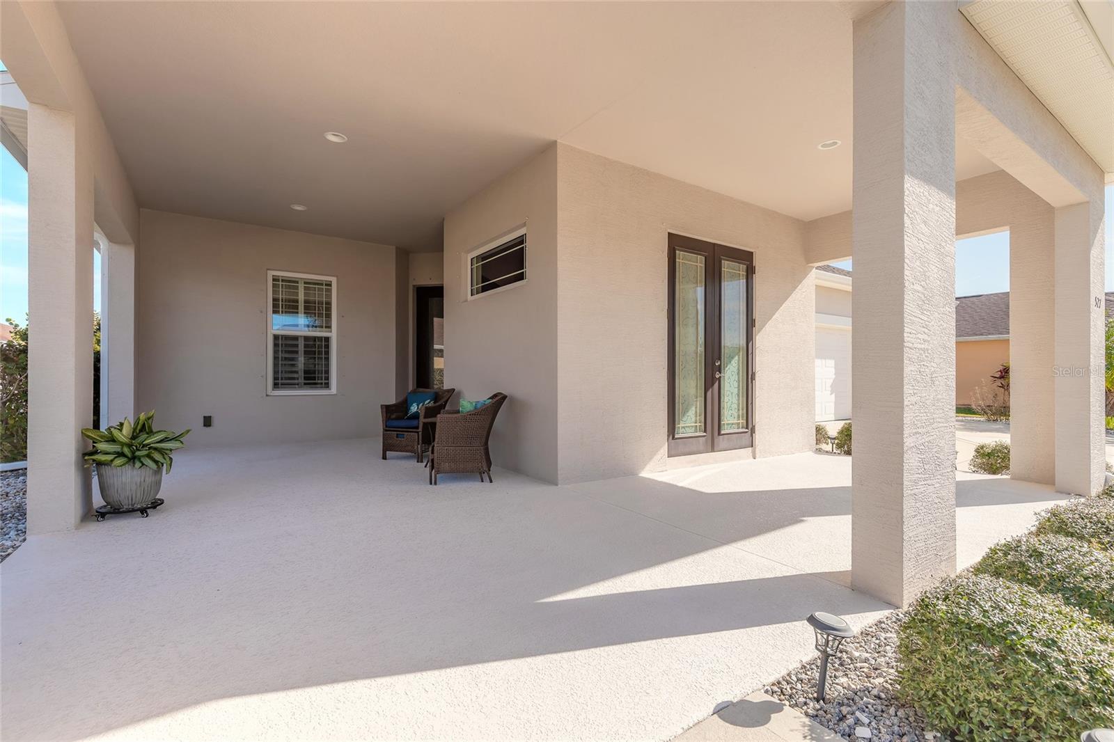 527 LUNA BELLA LN — photo 4