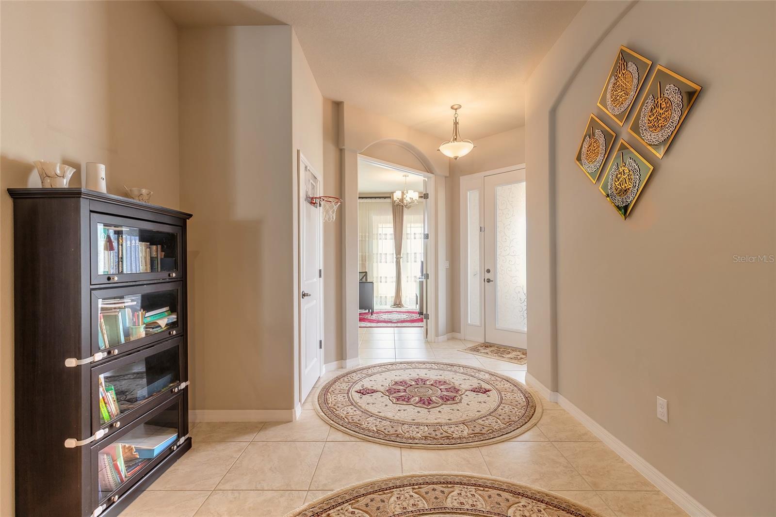 527 LUNA BELLA LN — photo 8