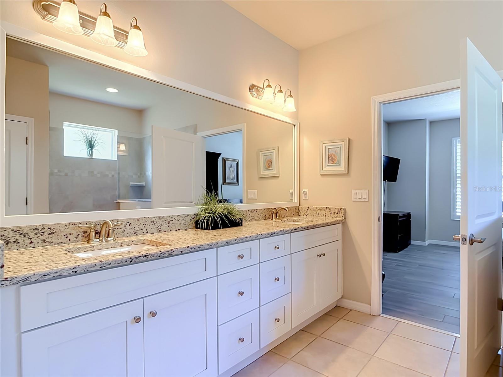 3338 TORRE BLVD — photo 12