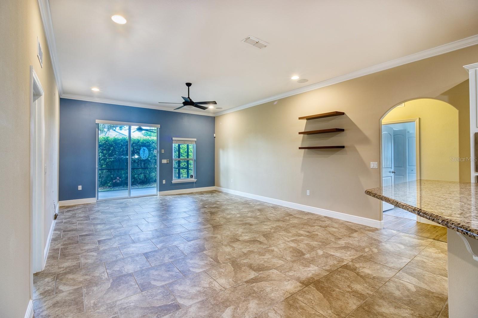 806 SNAPDRAGON DR — photo 7