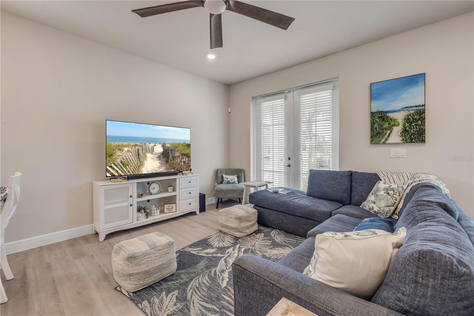 549 VENETIAN PALMS BLVD — photo 11