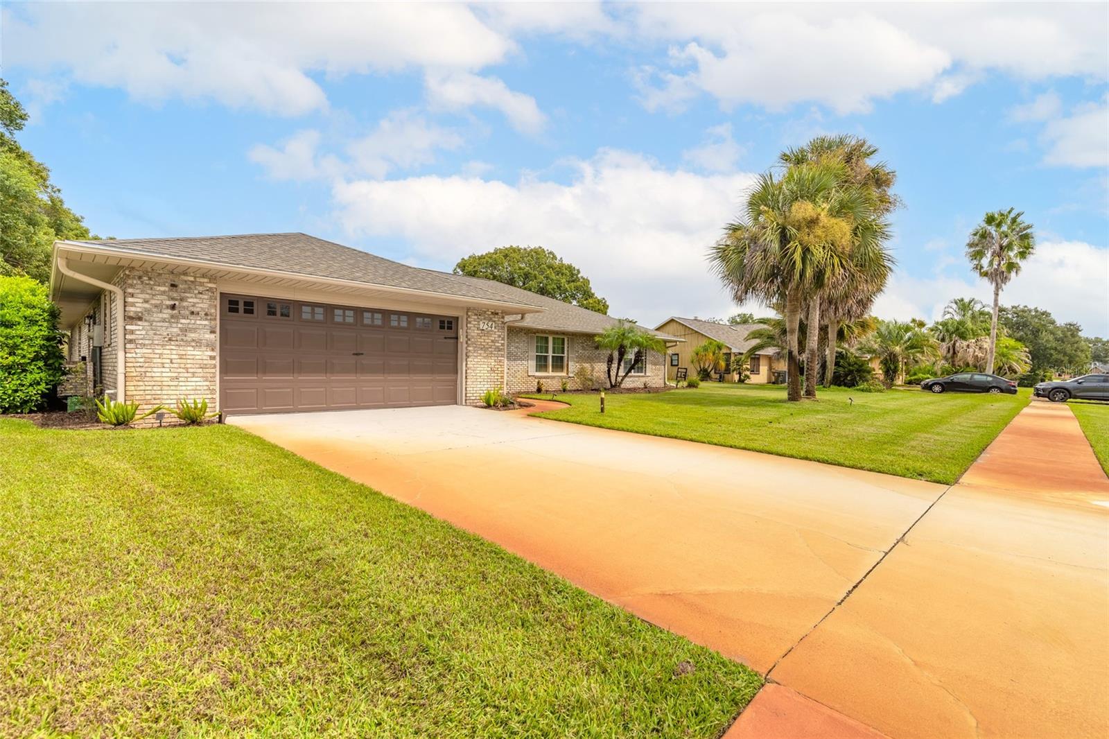 754 PELICAN BAY DR — photo 2