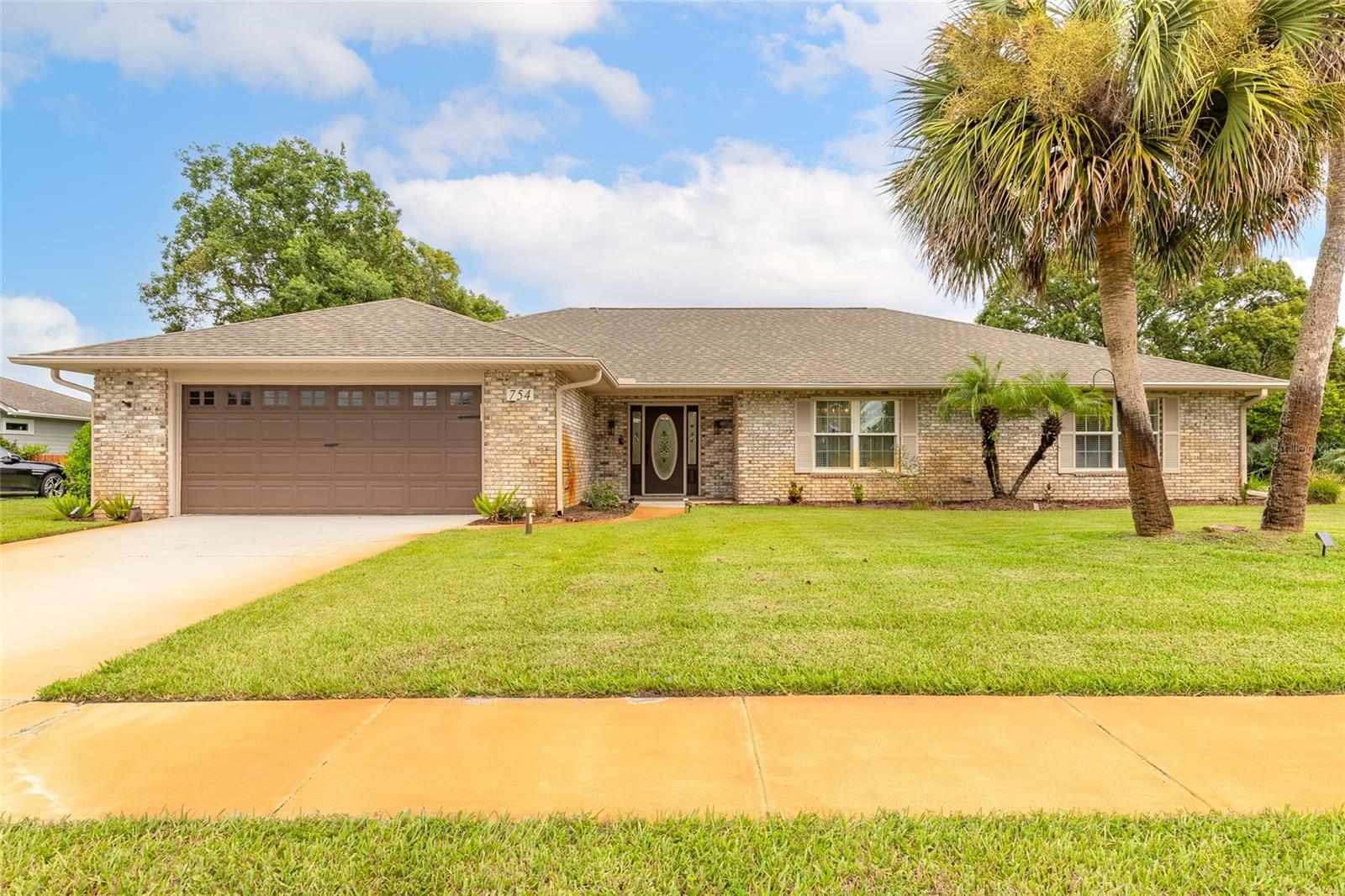 754 PELICAN BAY DR