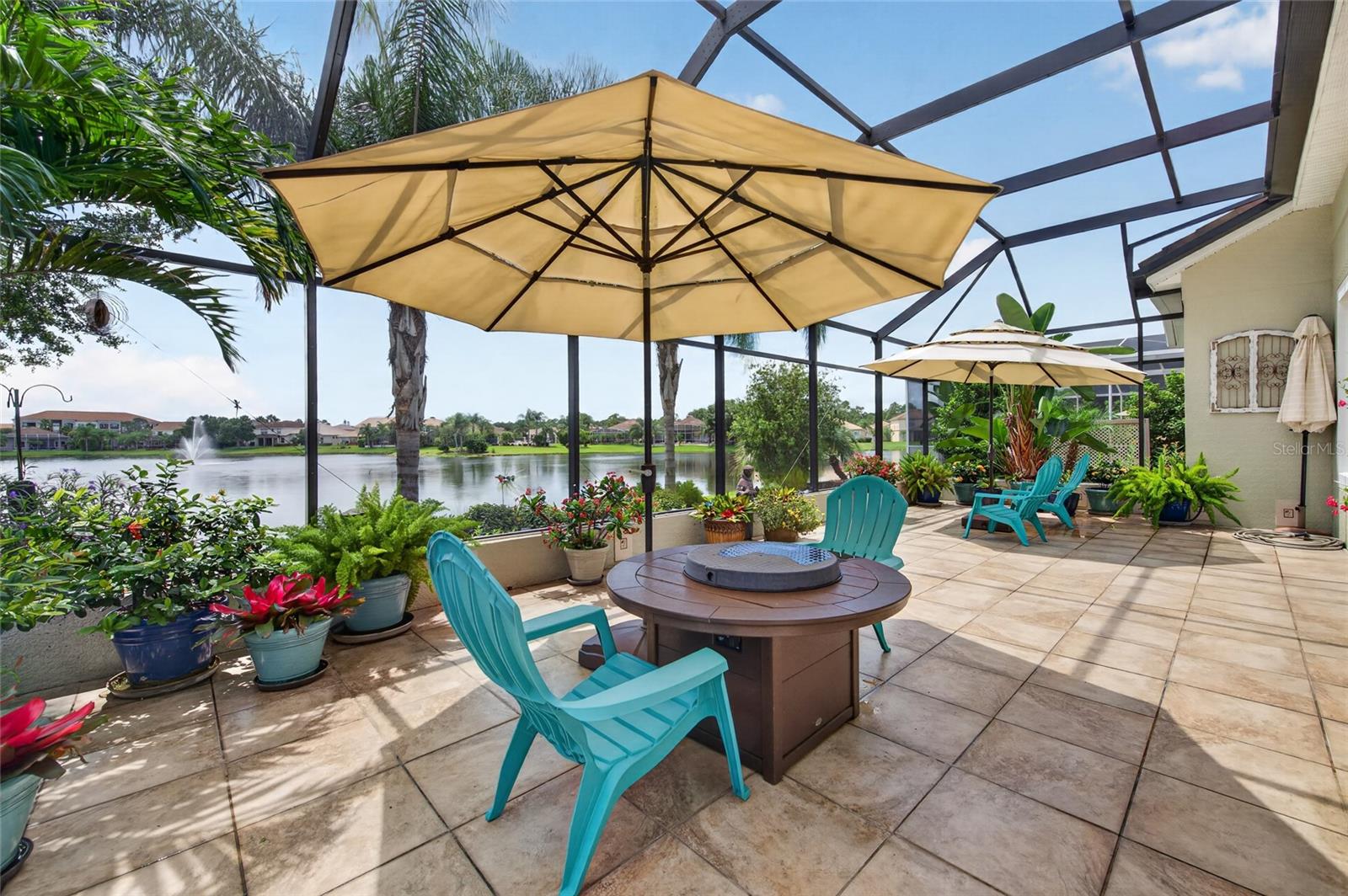 521 VENETIAN VILLA DR — photo 2