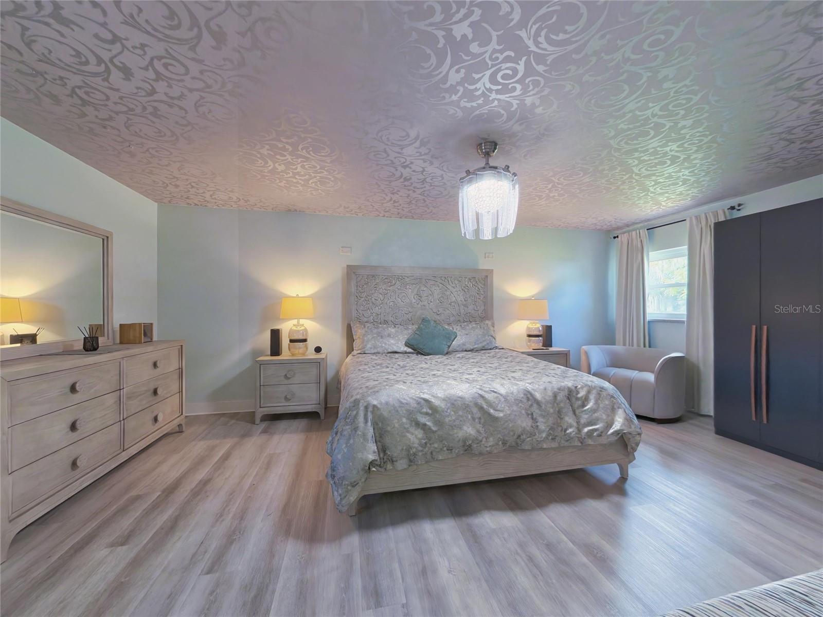 903 S MYRTLE AVE — photo 10