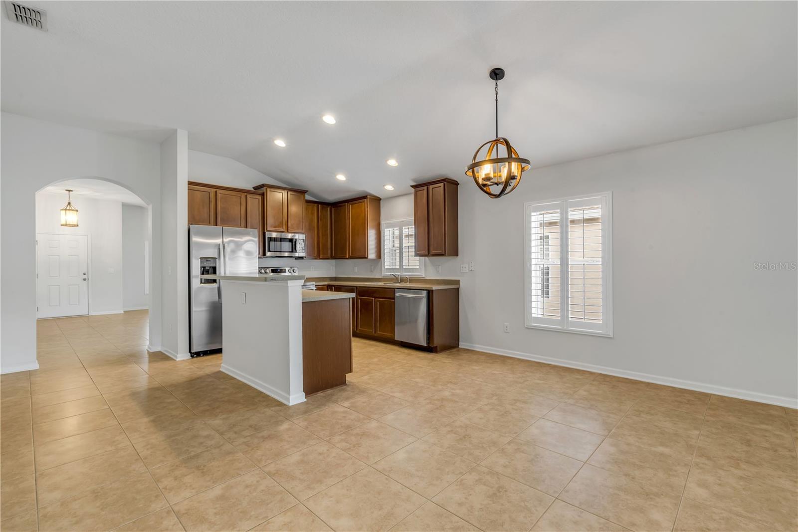 3450 VELONA AVE — photo 9