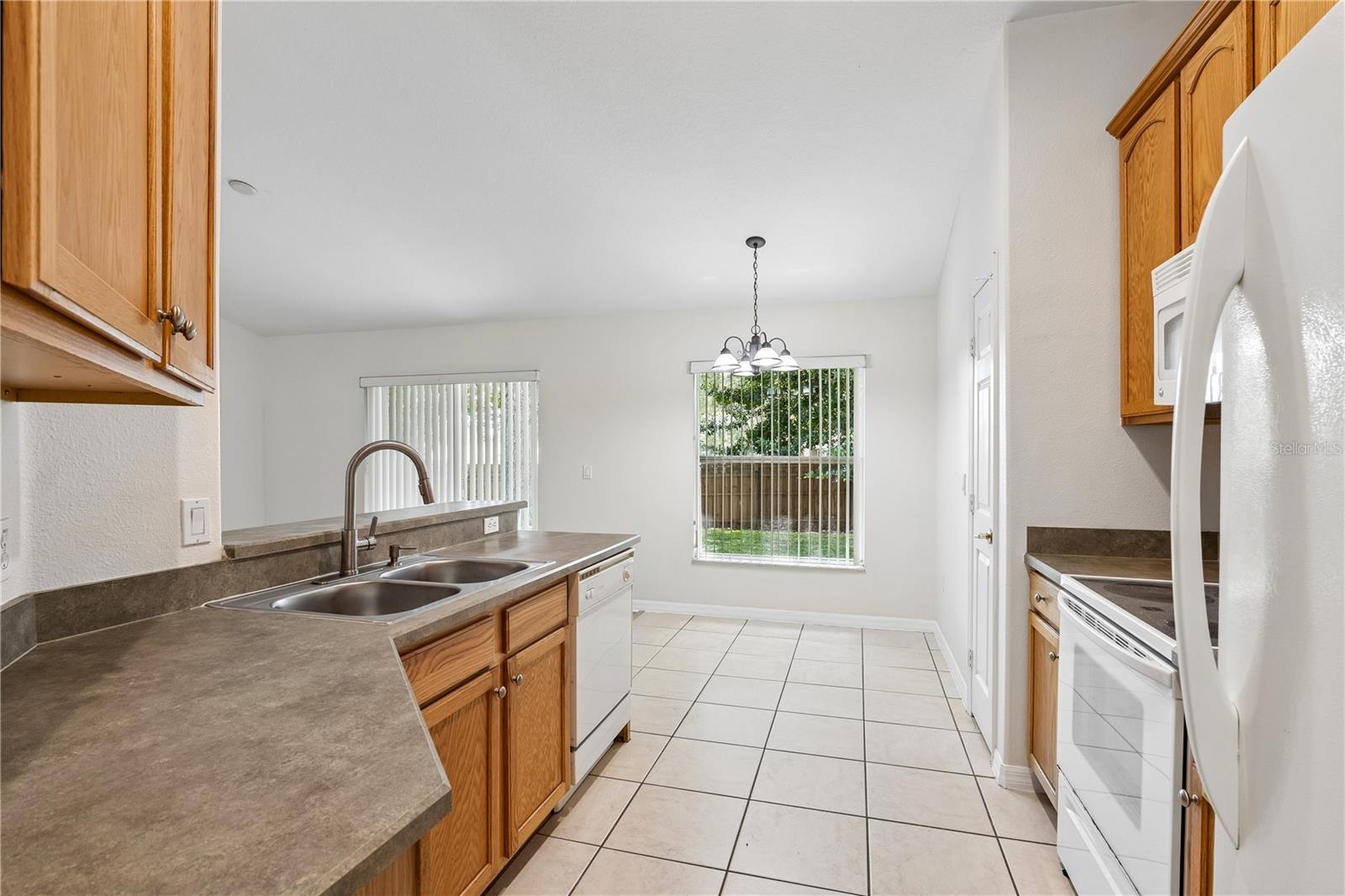 3042 WILD PEPPER AVE — photo 11