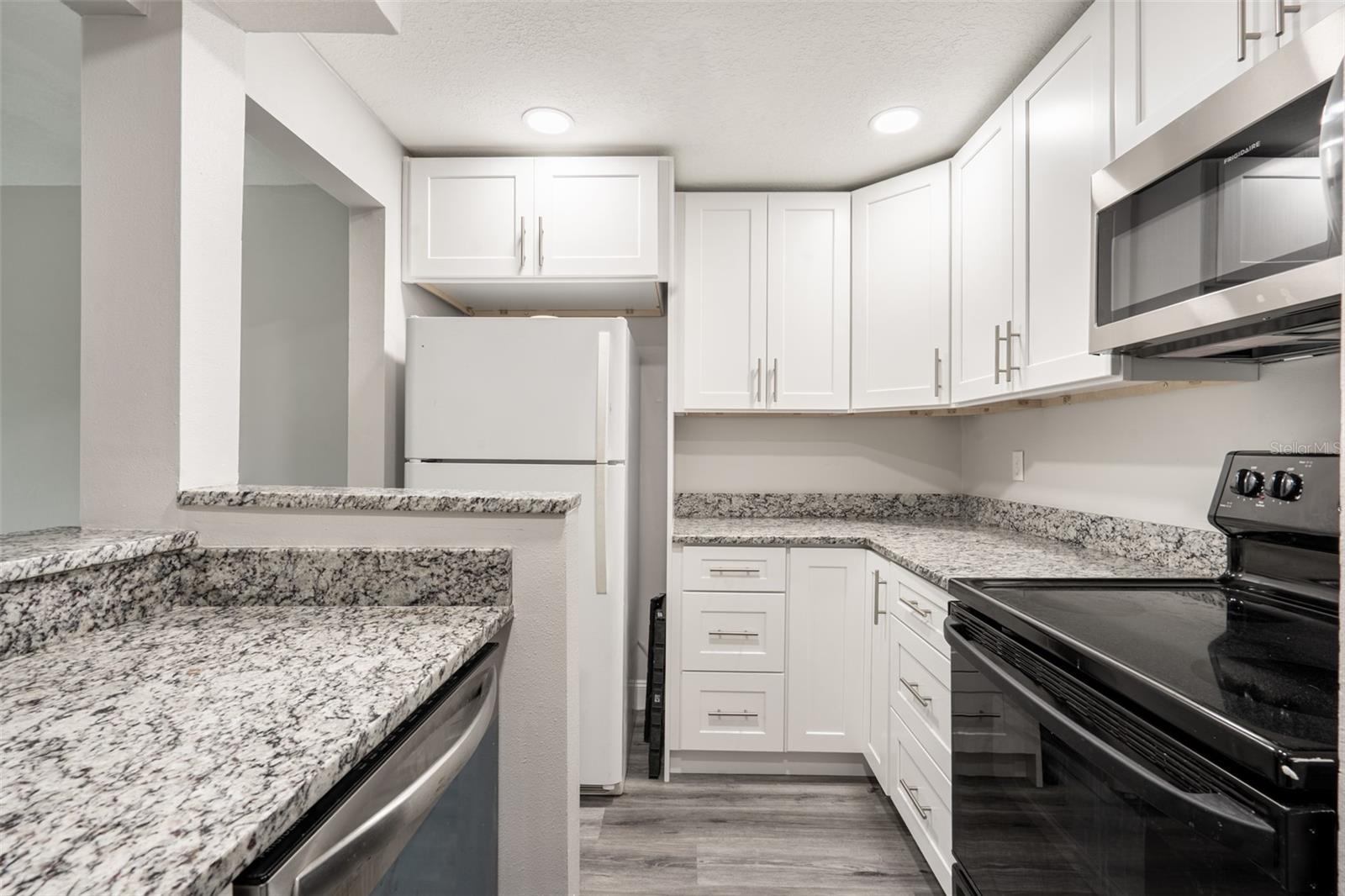 100 SWEETGUM WOODS CT #10C — photo 10
