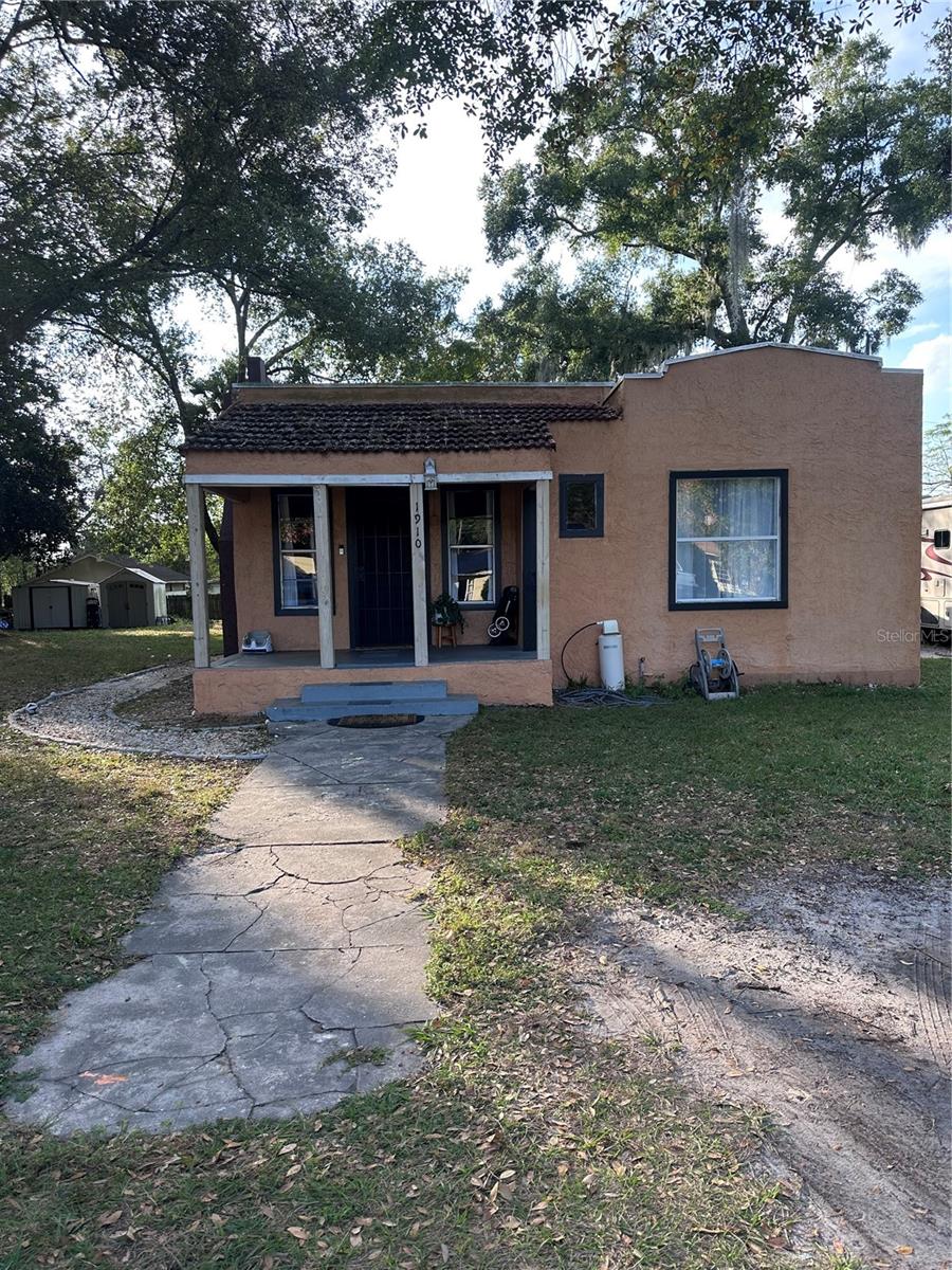 1910 WILLIAM CLARK AVE — photo 2