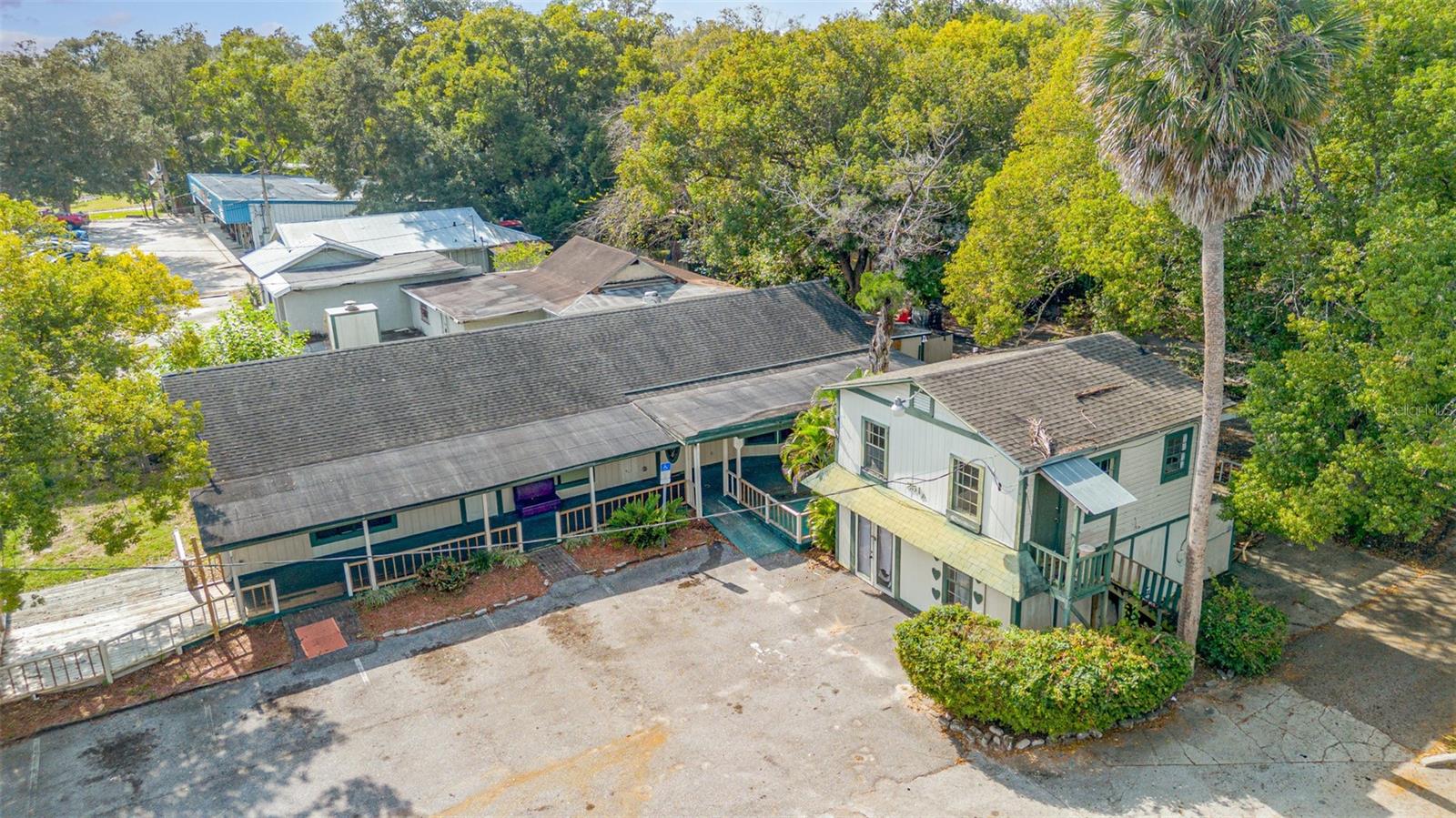 2516 SANFORD AVE