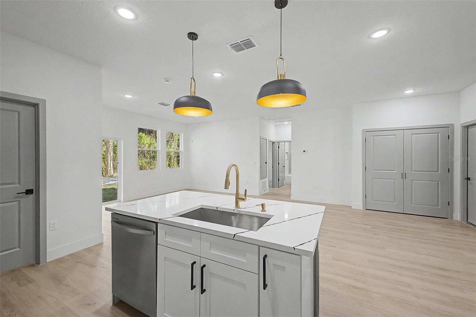 127 HIBISCUS LN — photo 11