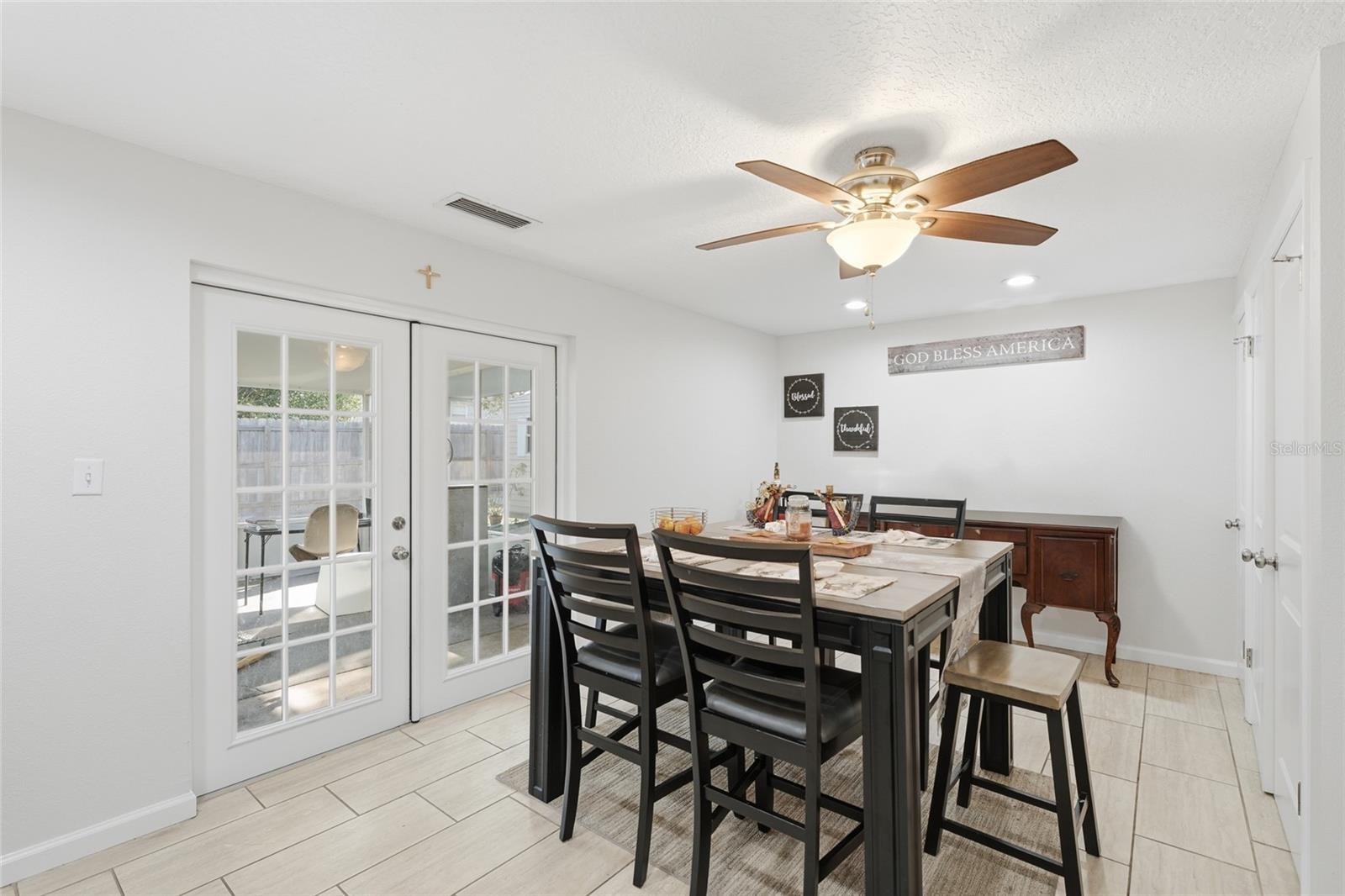 2455 KIMBERLY DR — photo 12