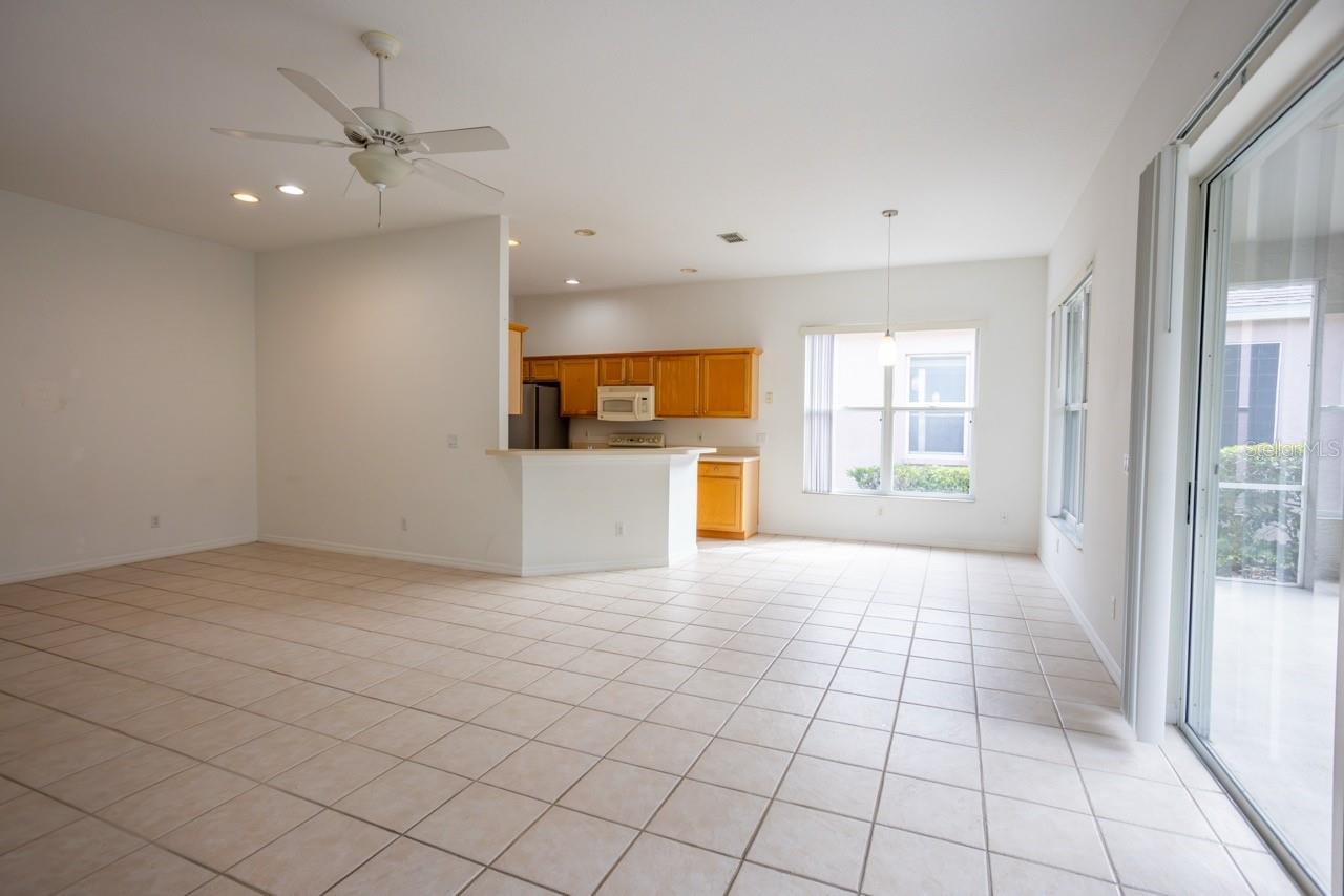 985 RIDGEMOUNT PL — photo 5