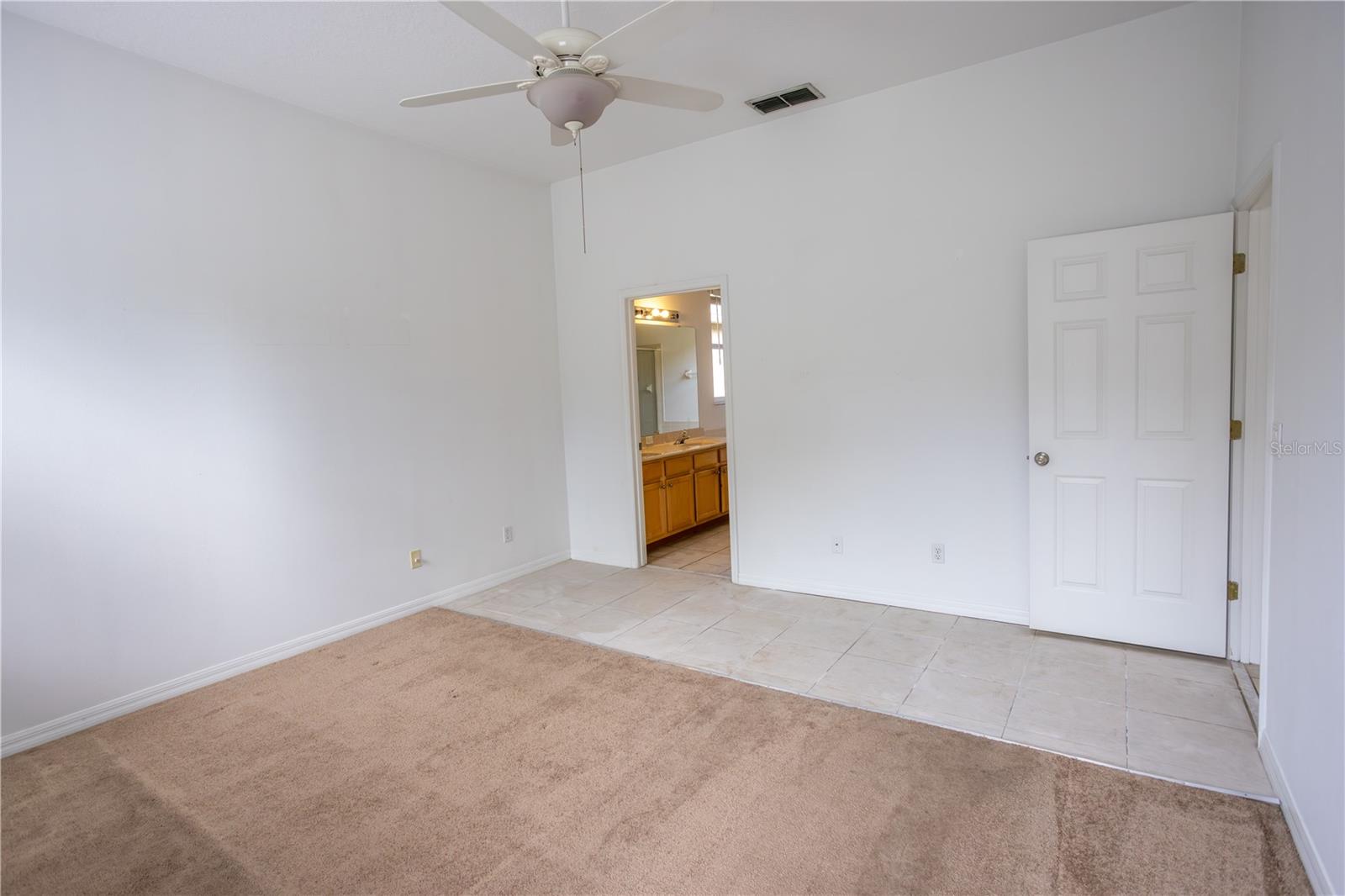 985 RIDGEMOUNT PL — photo 10