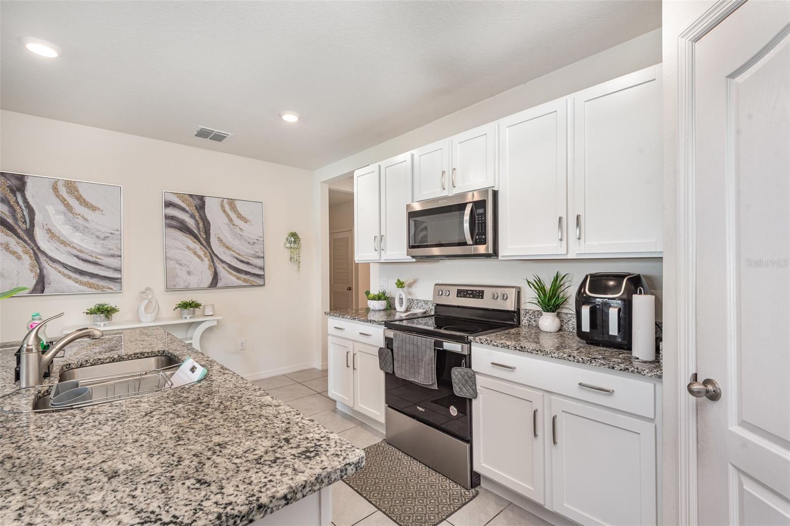 1031 AUGUST SKY DR — photo 11