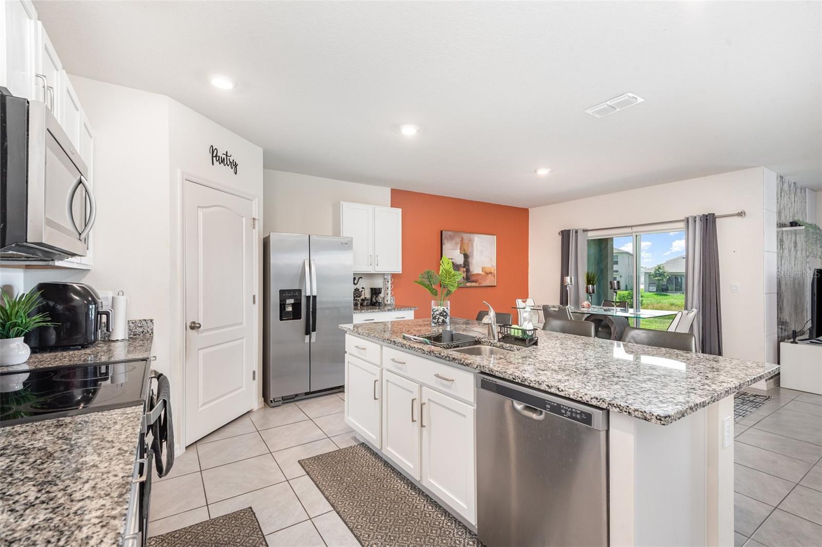 1031 AUGUST SKY DR — photo 12