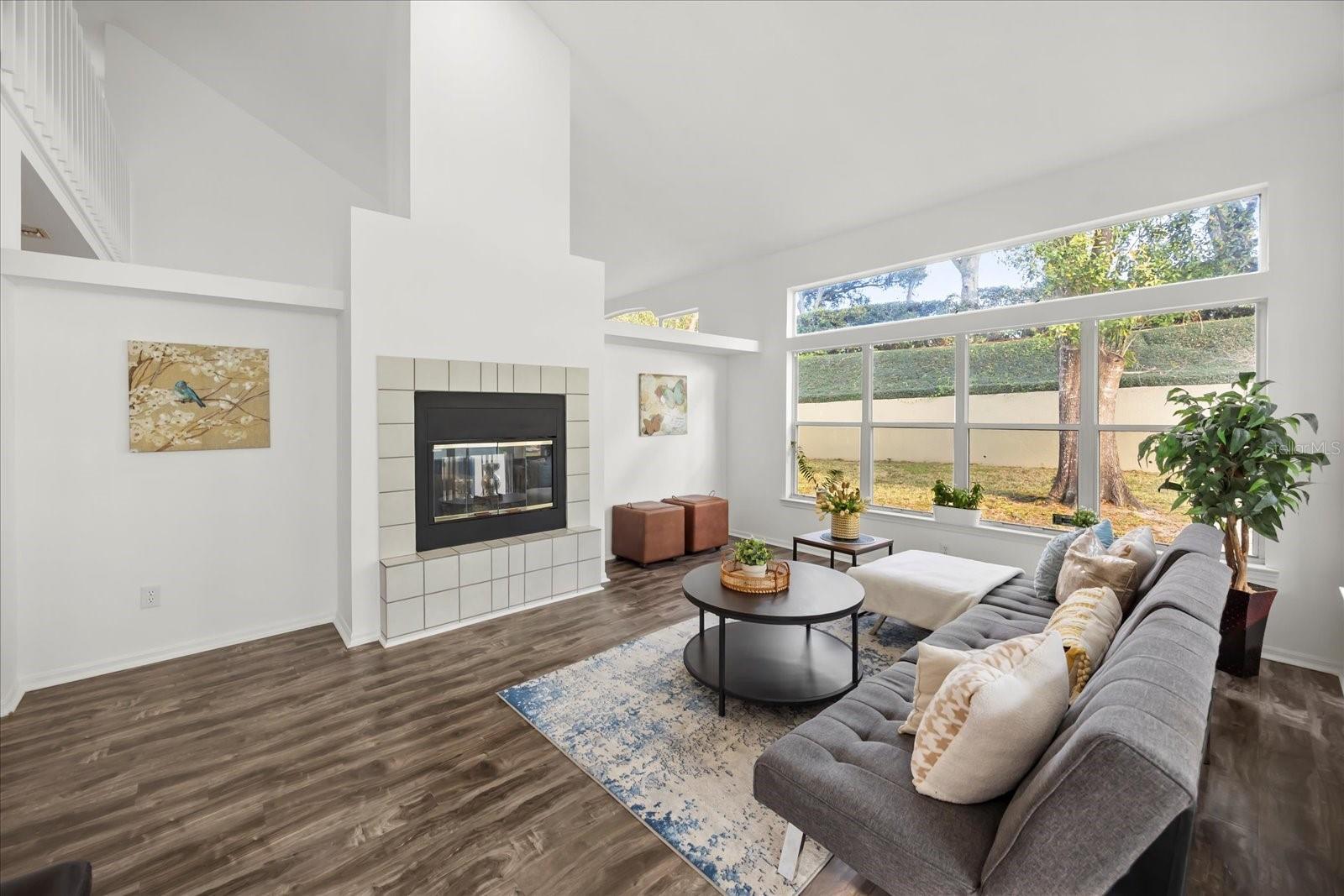 220 WIMBLEDON CIR — photo 9