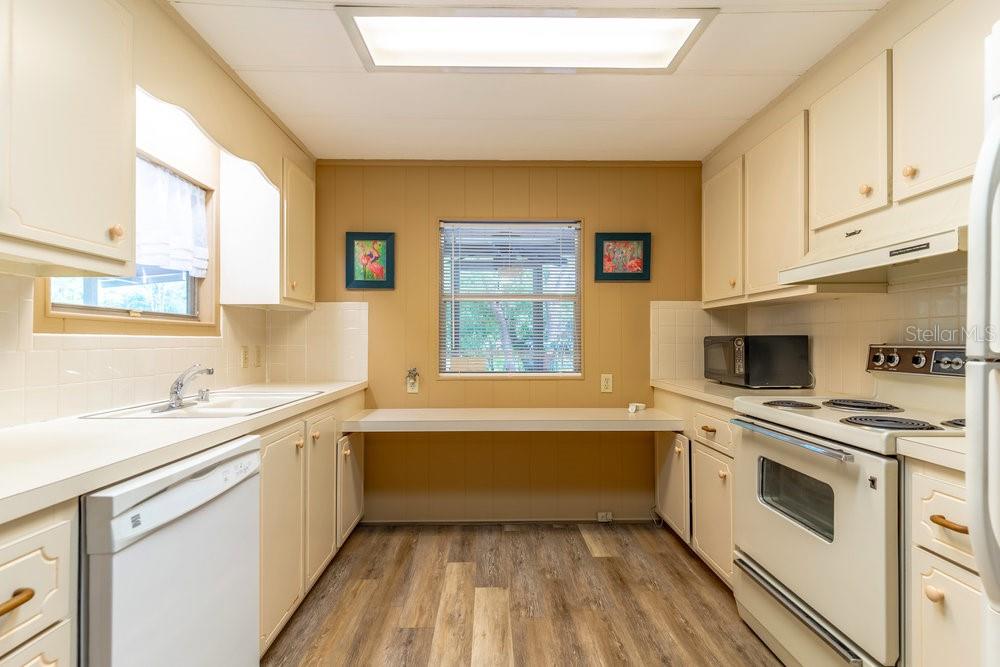 508 W PLANTATION BLVD — photo 8