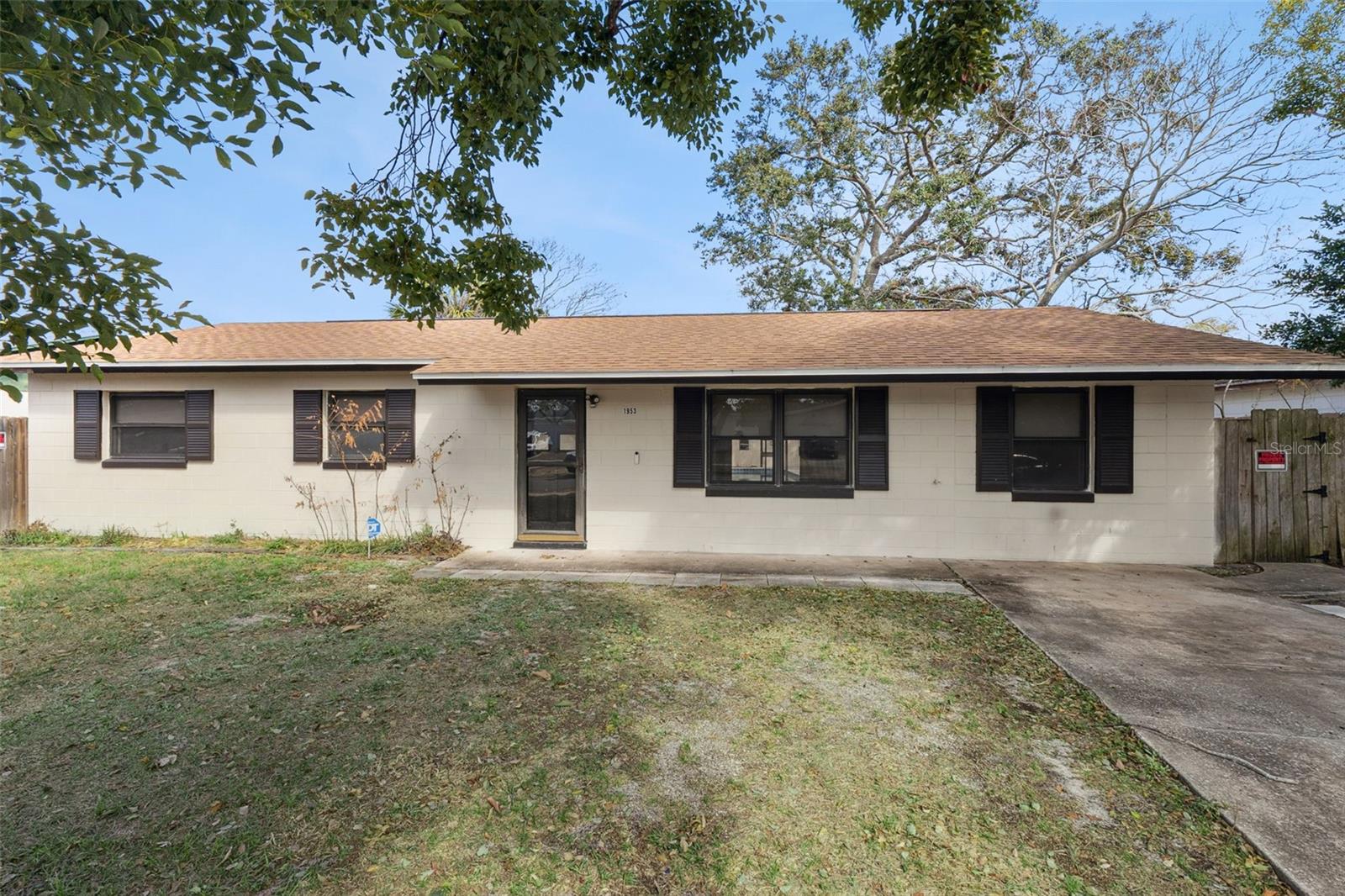 1953 LINDA AVE