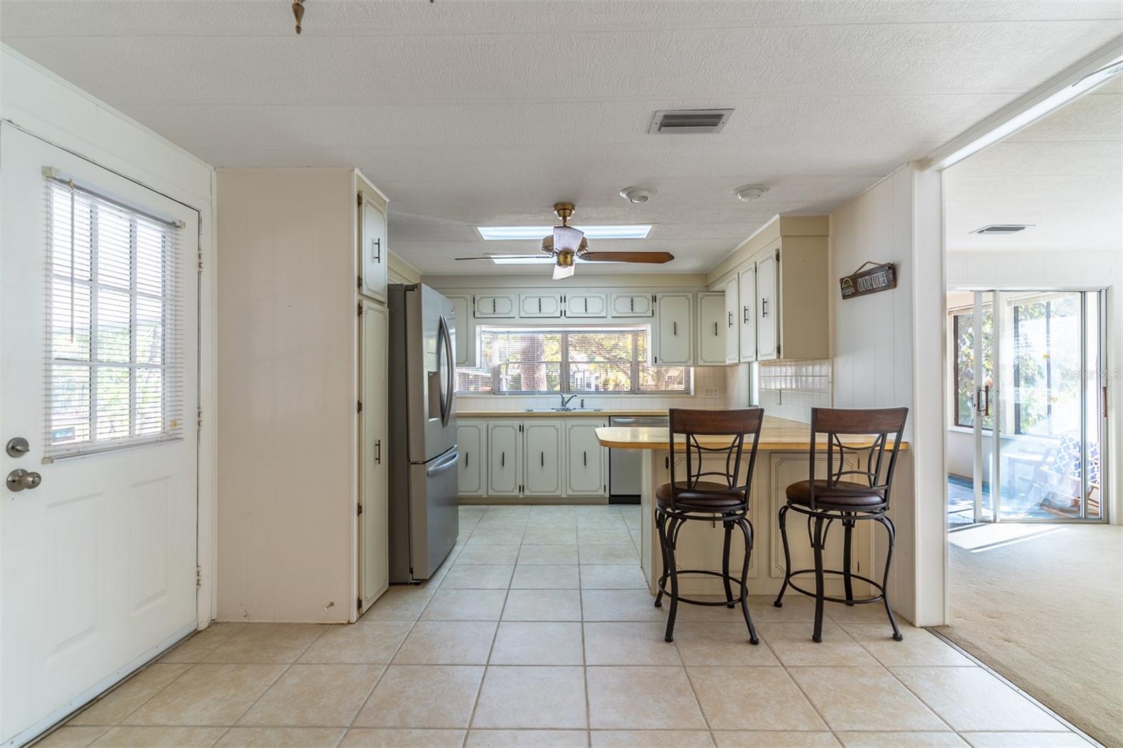 502 TIMBERLANE CT — photo 7