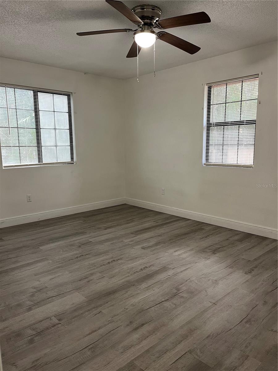 512 STALLINGS AVE — photo 11
