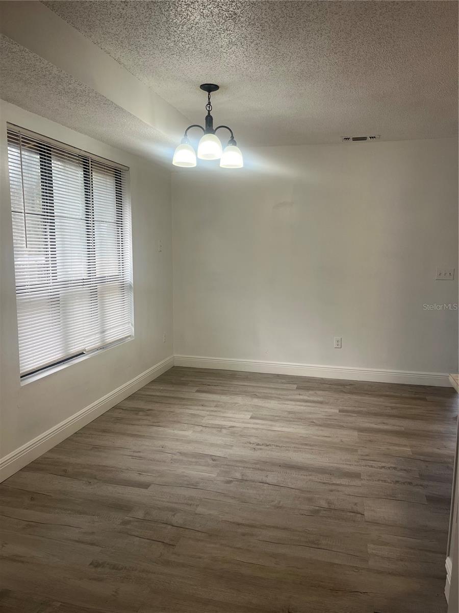 512 STALLINGS AVE — photo 8