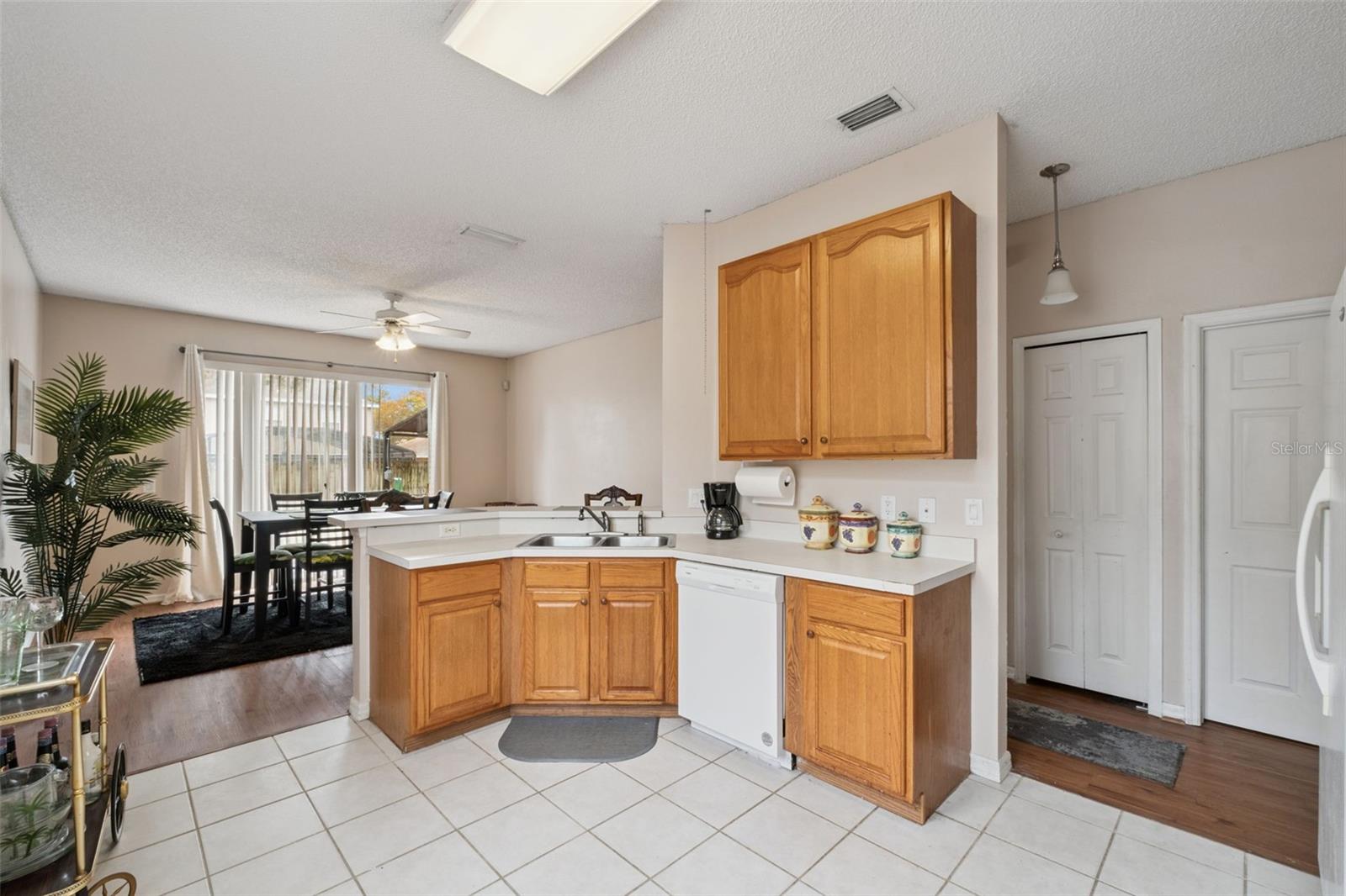 367 HICKORY SPRINGS PL — photo 12