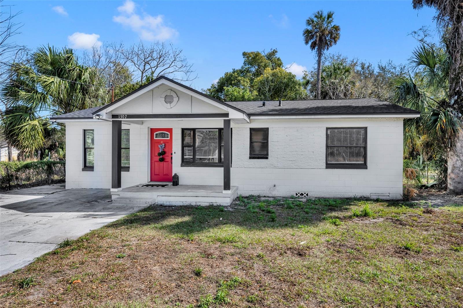1307 SHEPHERD AVE