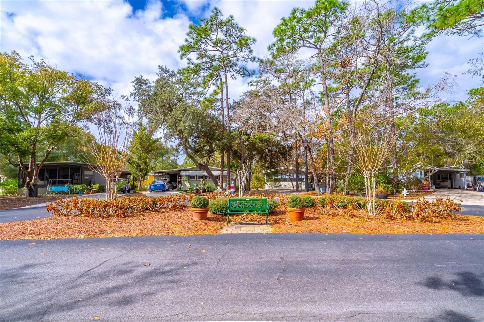 320 N FOREST BLVD — photo 8