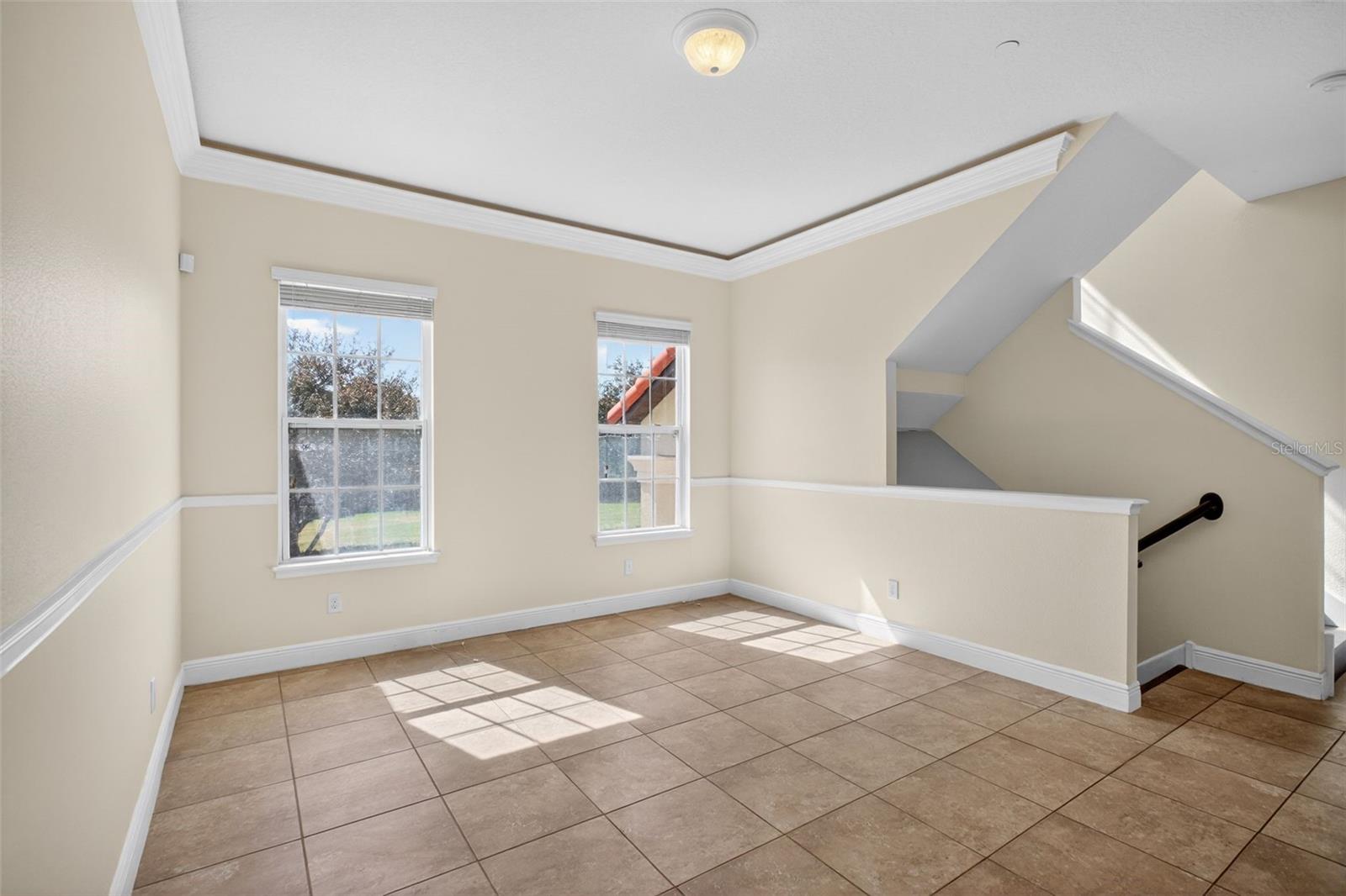 817 LOBELIA DR — photo 12