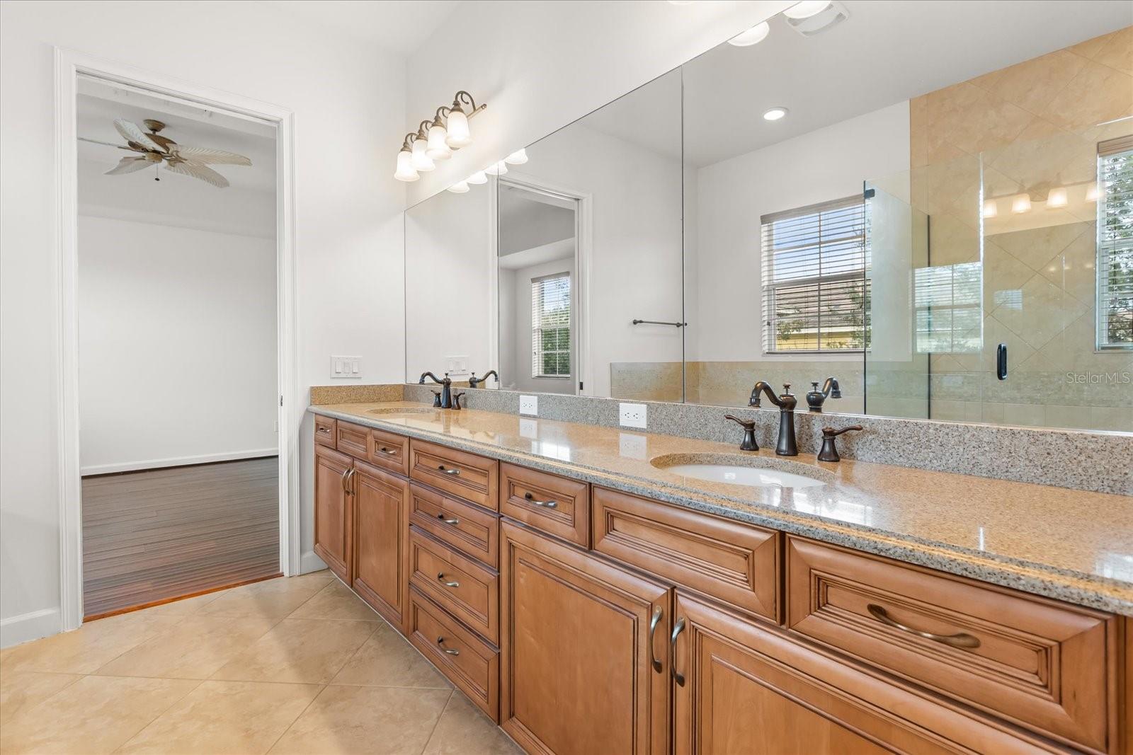 1125 BOLTON PL — photo 4