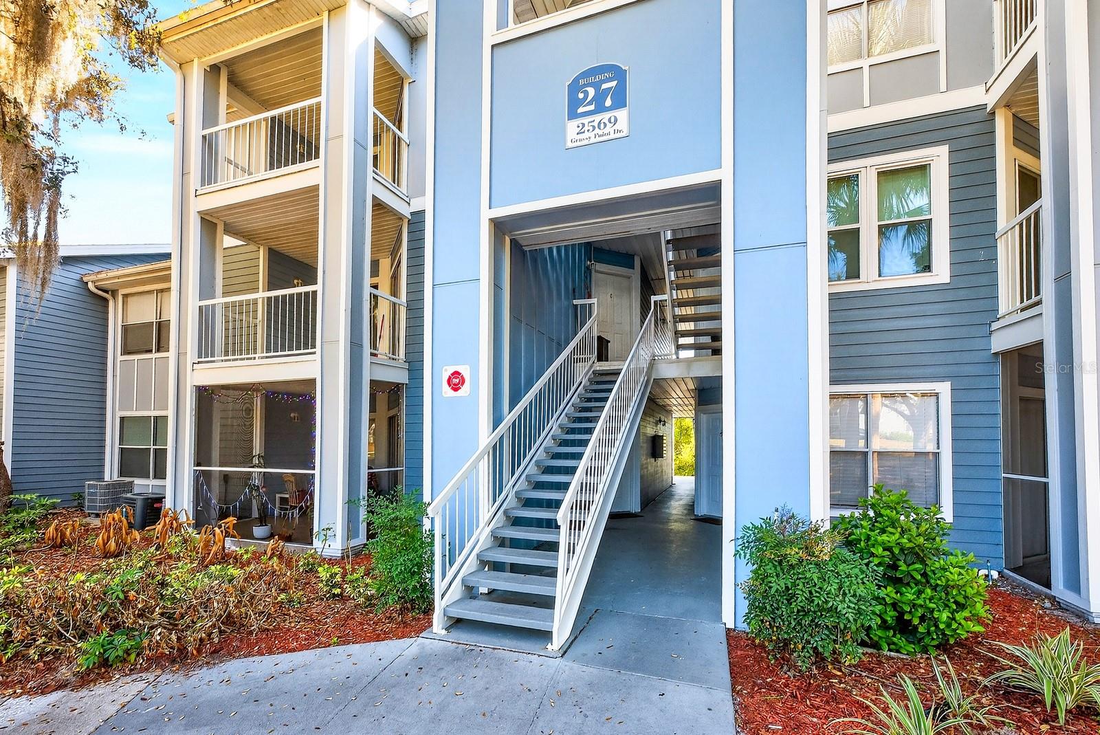 2569 GRASSY POINT DR #207 — photo 2