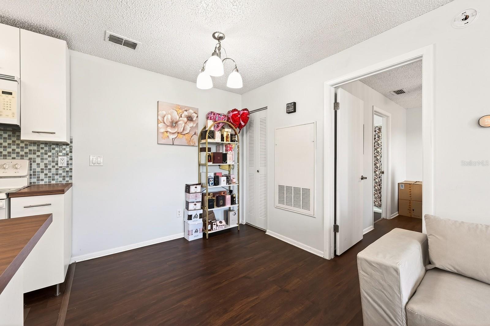 2569 GRASSY POINT DR #207 — photo 6