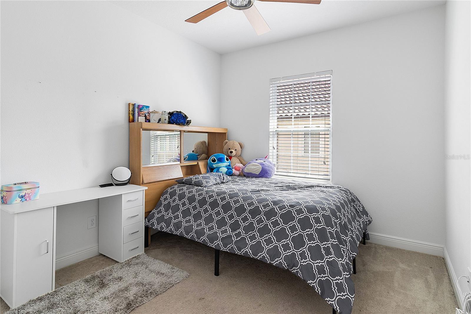 940 LOBELIA DR — photo 11