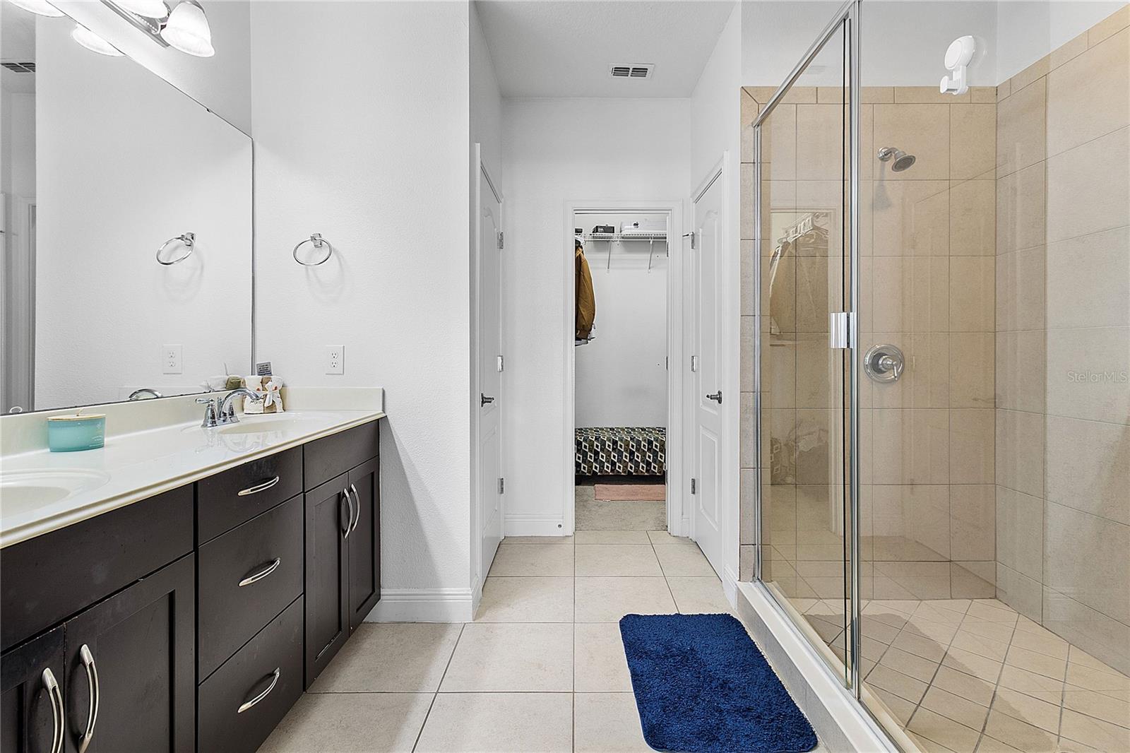 940 LOBELIA DR — photo 9