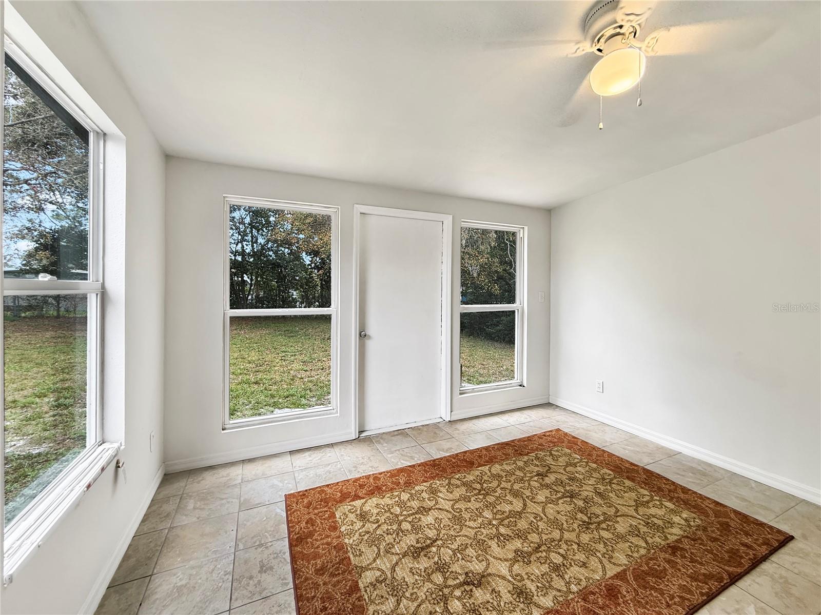 889 W VILLAGE DR — photo 10
