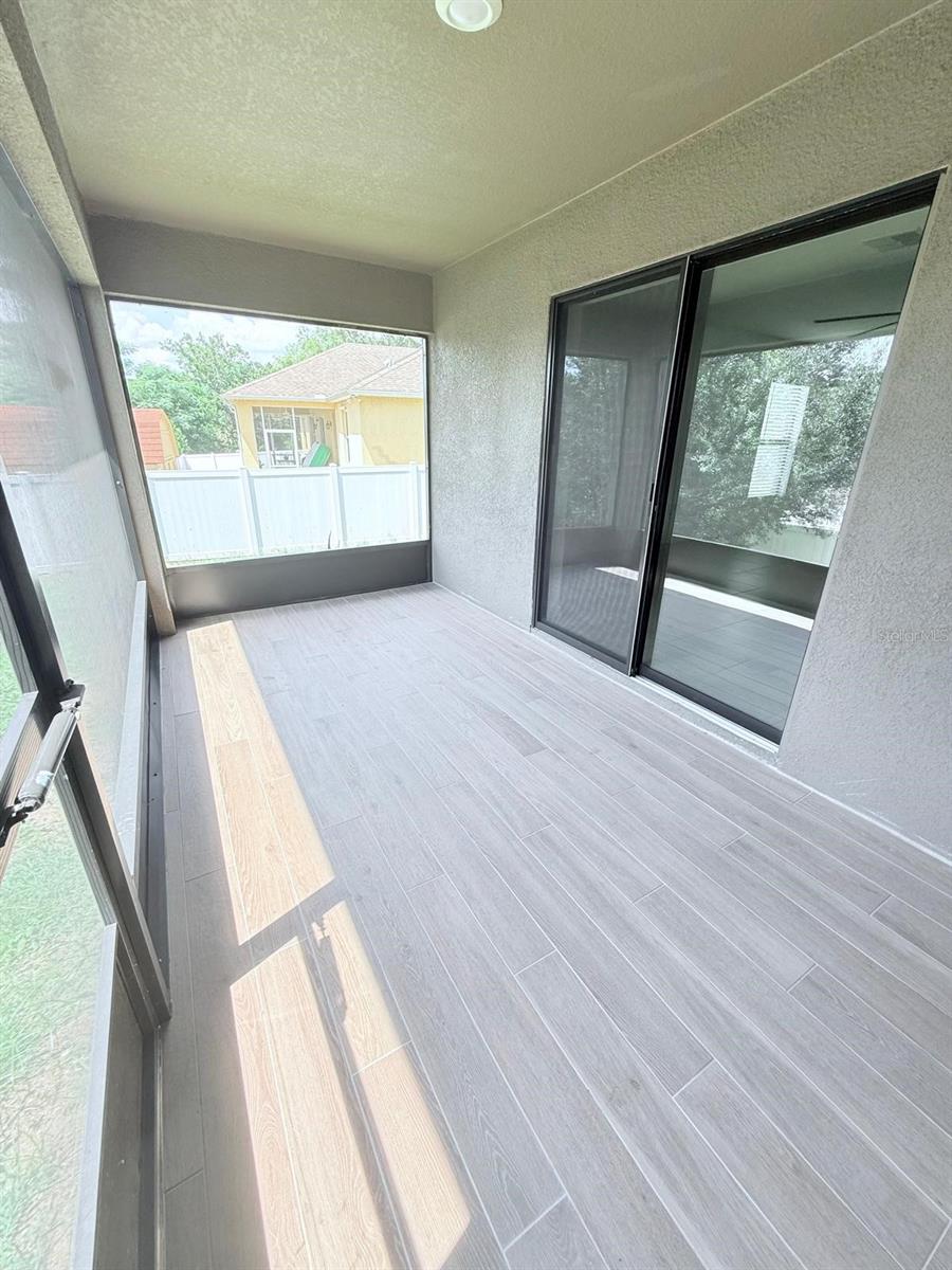 1528 E FALMOUTH AVE — photo 6
