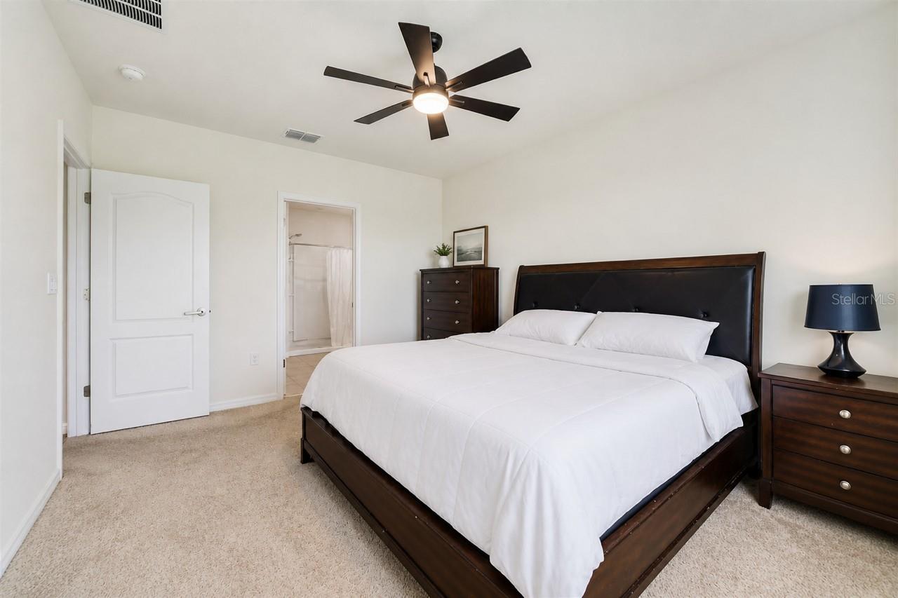 2135 E OLD MILL DR — photo 9