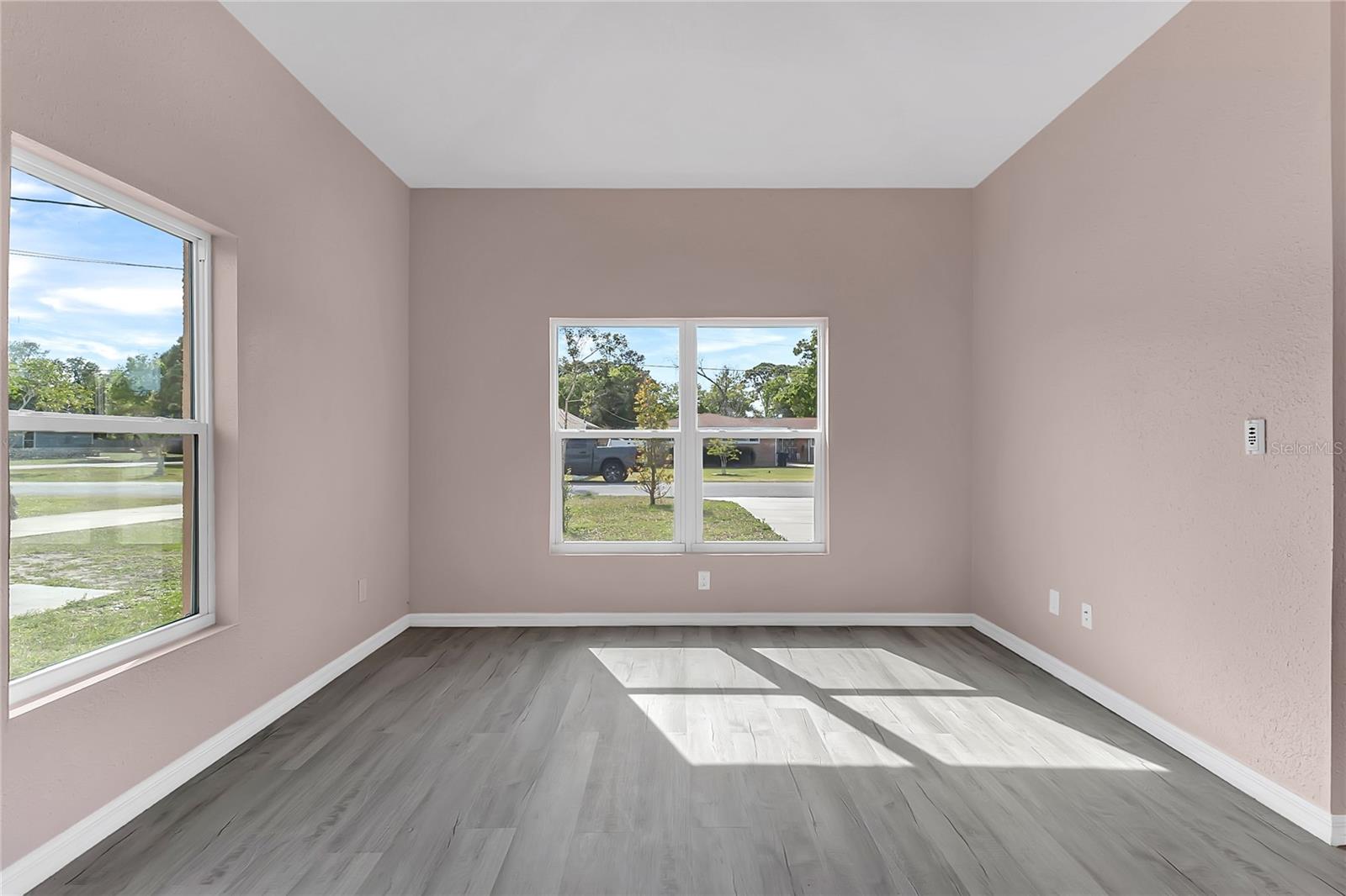 707 HAMILTON ST — photo 9